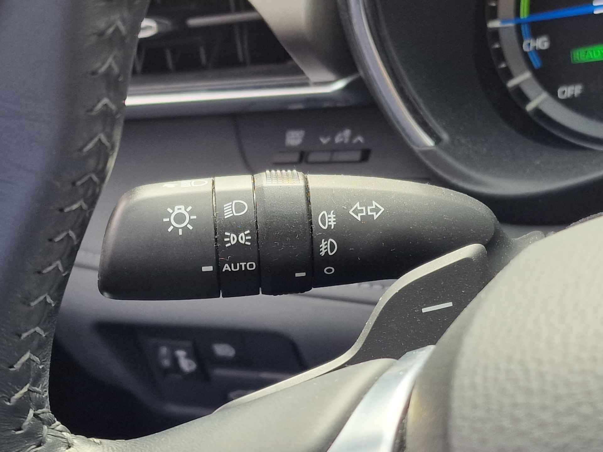 Toyota Highlander 2.5 AWD Hybrid Executive All-in prijs! | JBL premium audio | Navigatiesysteem | Panoramadak | Parkeersensoren | - 26/46