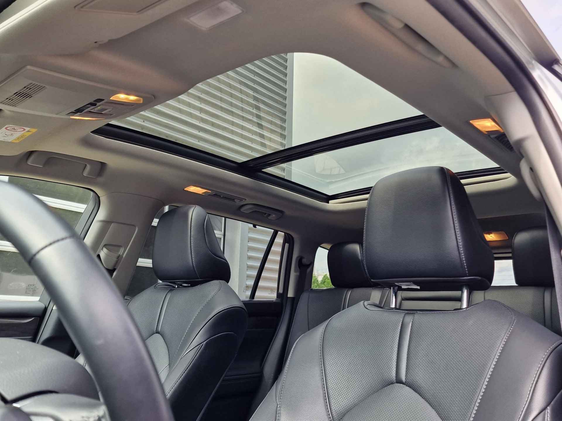 Toyota Highlander 2.5 AWD Hybrid Executive All-in prijs! | JBL premium audio | Navigatiesysteem | Panoramadak | Parkeersensoren | - 33/46