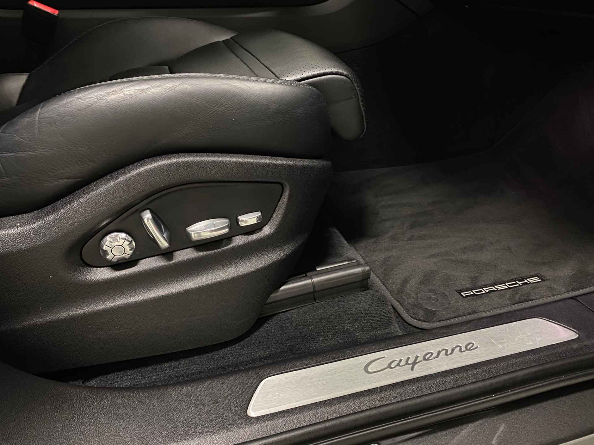 Porsche Cayenne Coupé 3.0 E-Hybrid Platinum Edition 21inc 360°cam ACC Bose Luchtvering LED Sportchrono Panodak Leer+Memo - 5/48
