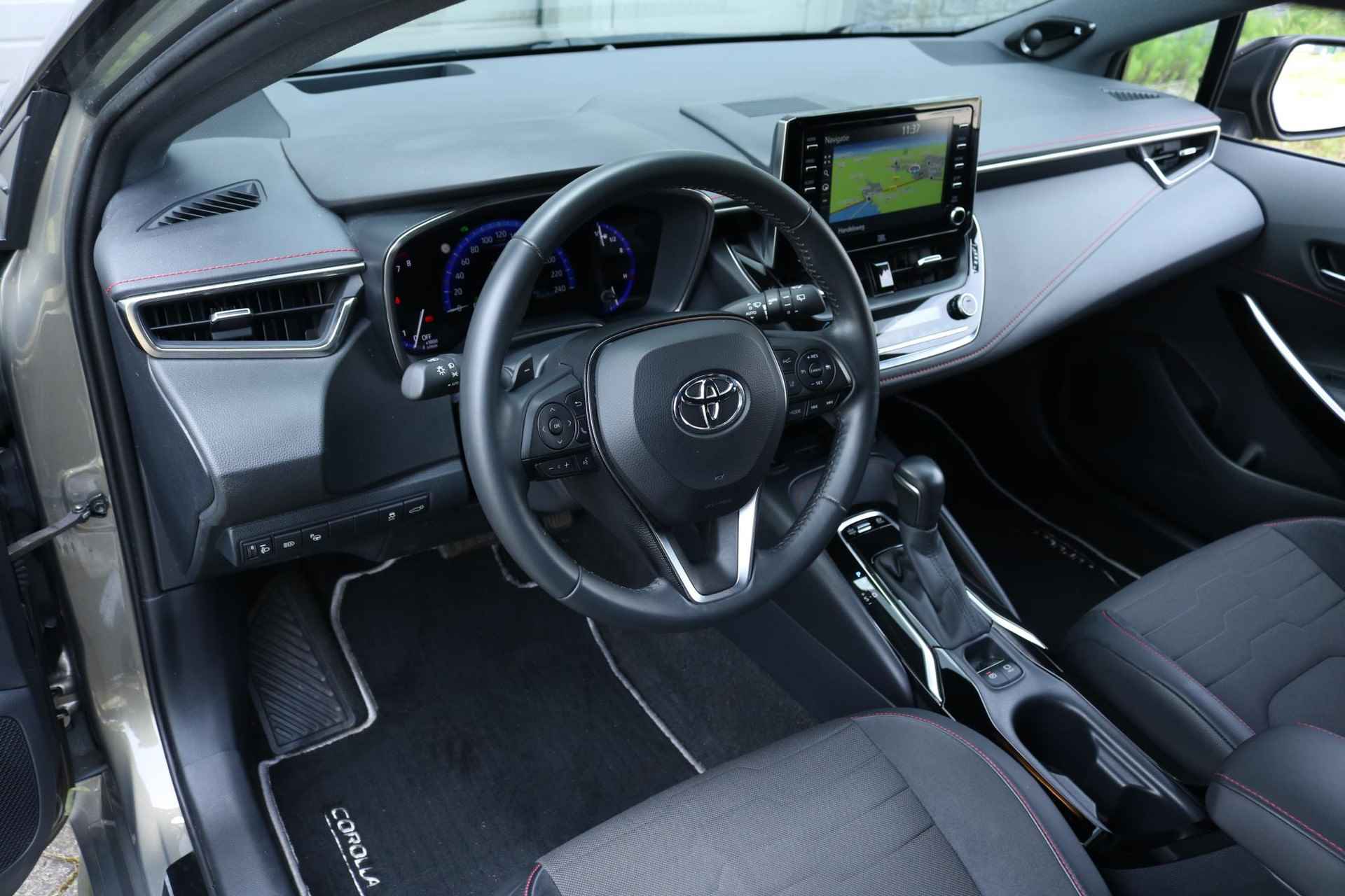 Toyota Corolla Touring Sports 2.0 Hybrid Premium, Trekhaak, JBL, HUD, Navi - 8/40