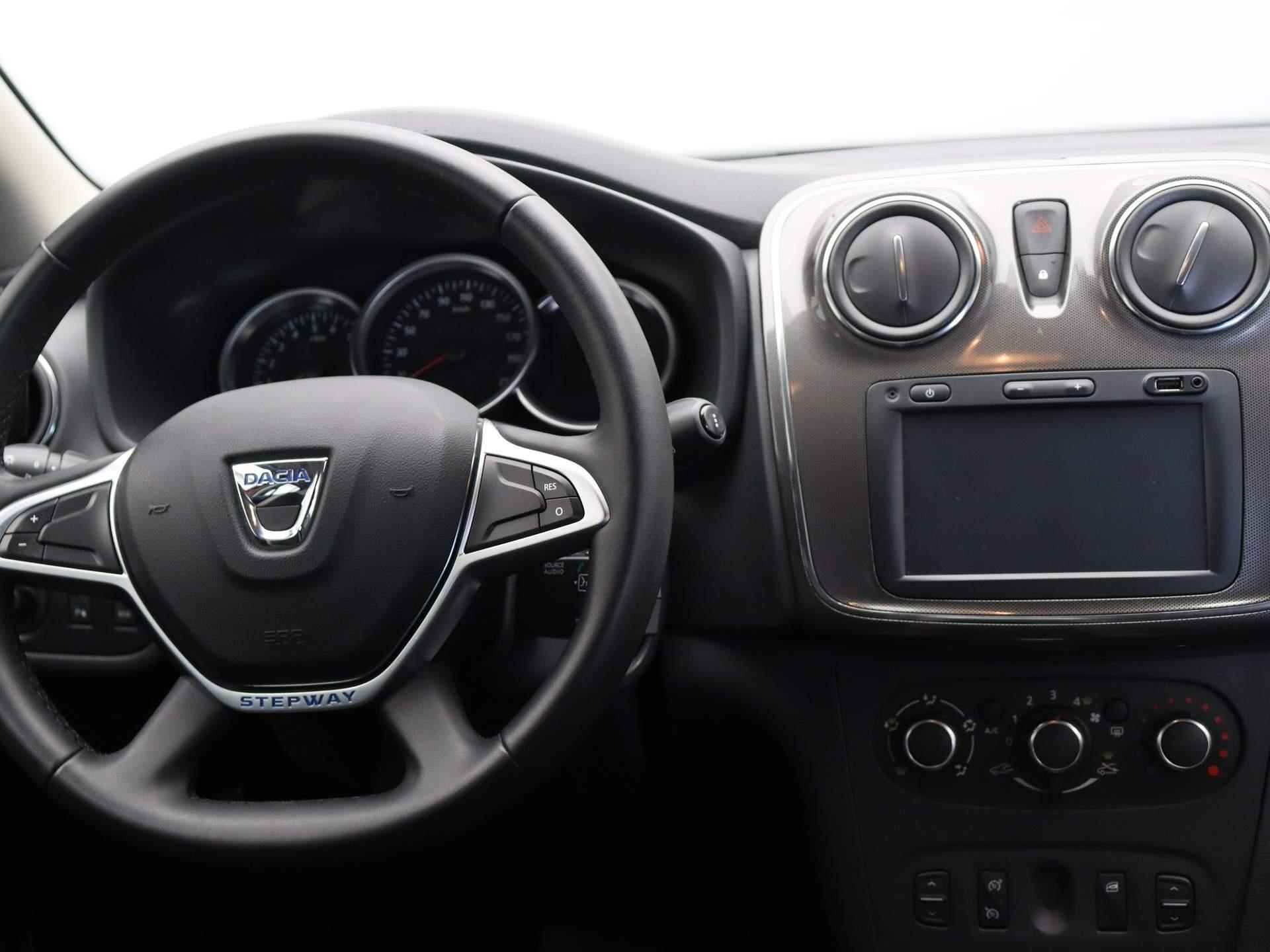 Dacia Sandero TCe 90pk Stepway Laureate | Automaat | Navigatie | Airco | ABD Dealer onderhouden | Trekhaak - 8/40