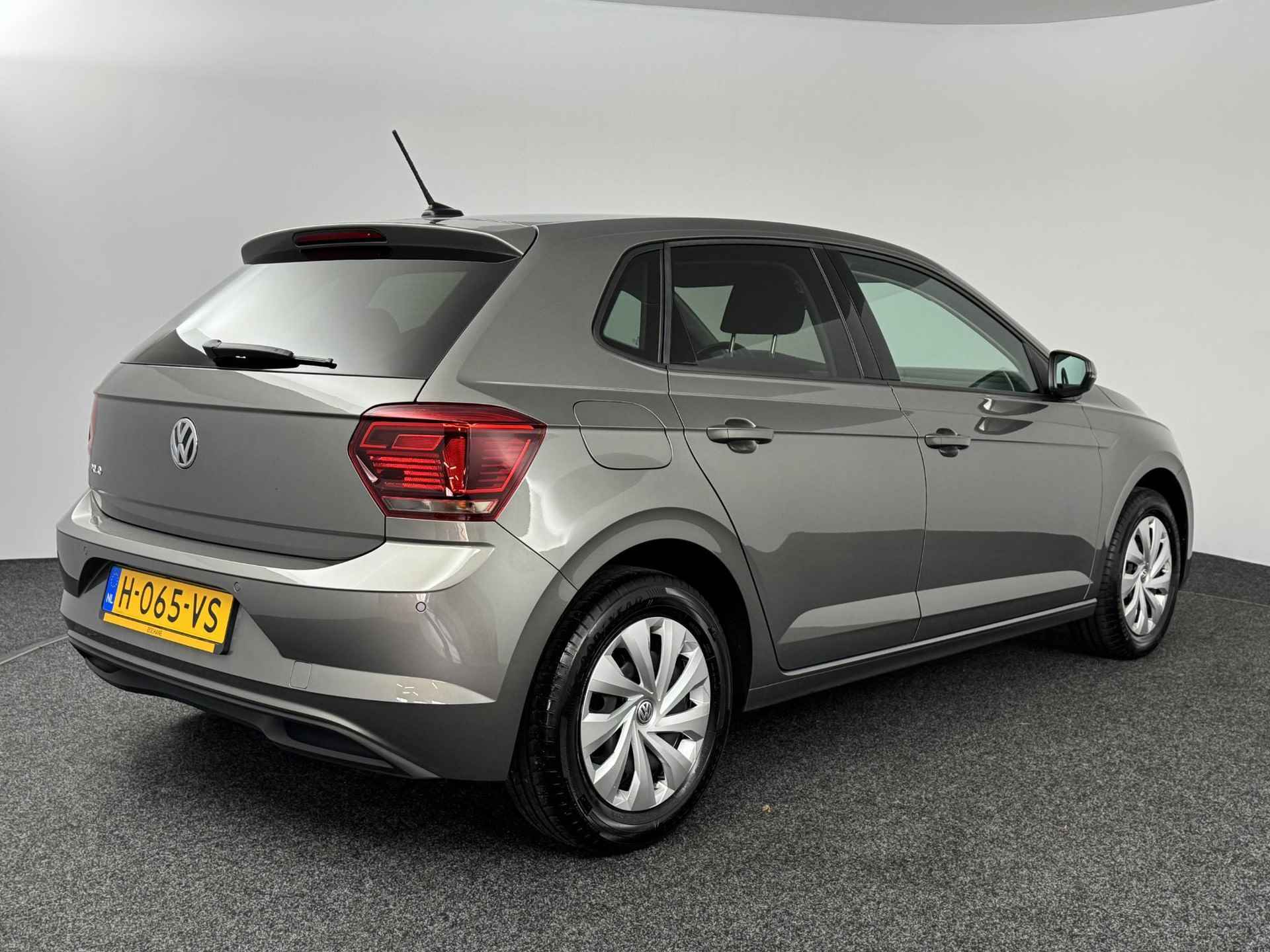 Volkswagen Polo 1.0 TSI Comfortline | Navigatie | Achteruitrijcamera | Parkeersensoren - 3/44