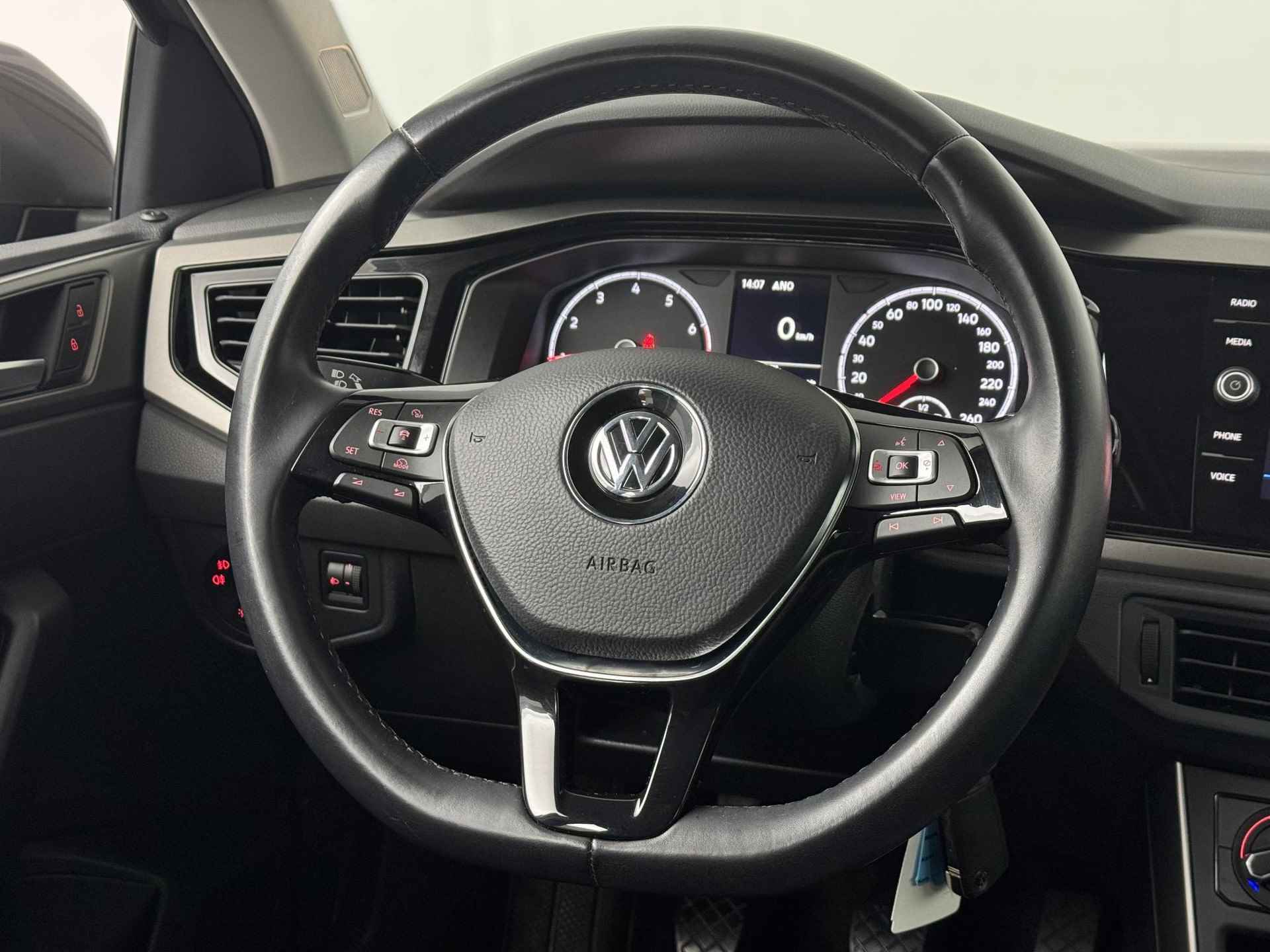 Volkswagen Polo 1.0 TSI Comfortline | Navigatie | Achteruitrijcamera | Parkeersensoren - 26/44