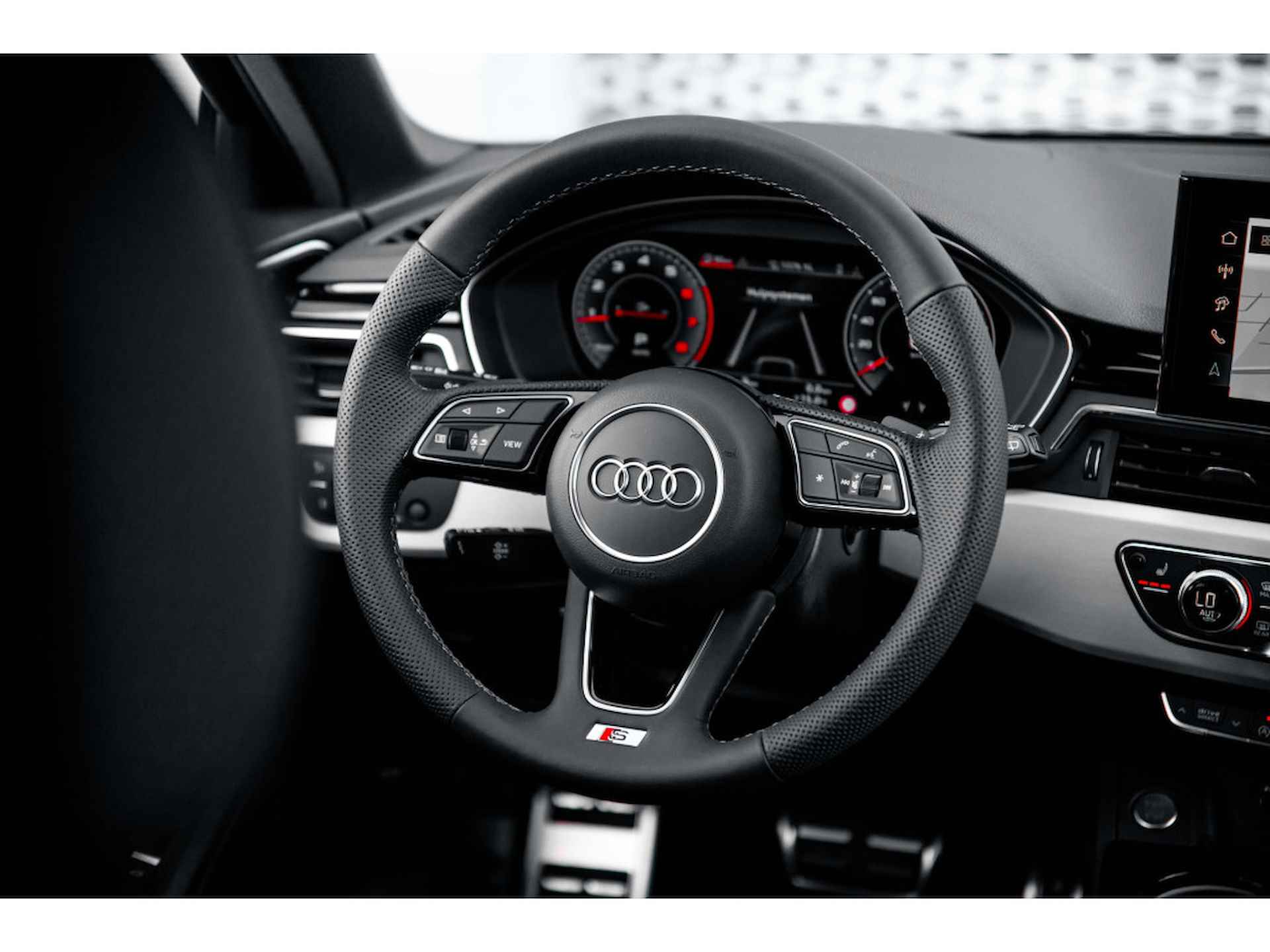 Audi A4 Avant 35 TFSI S edition Competition | Stoelverwarming - 10/59