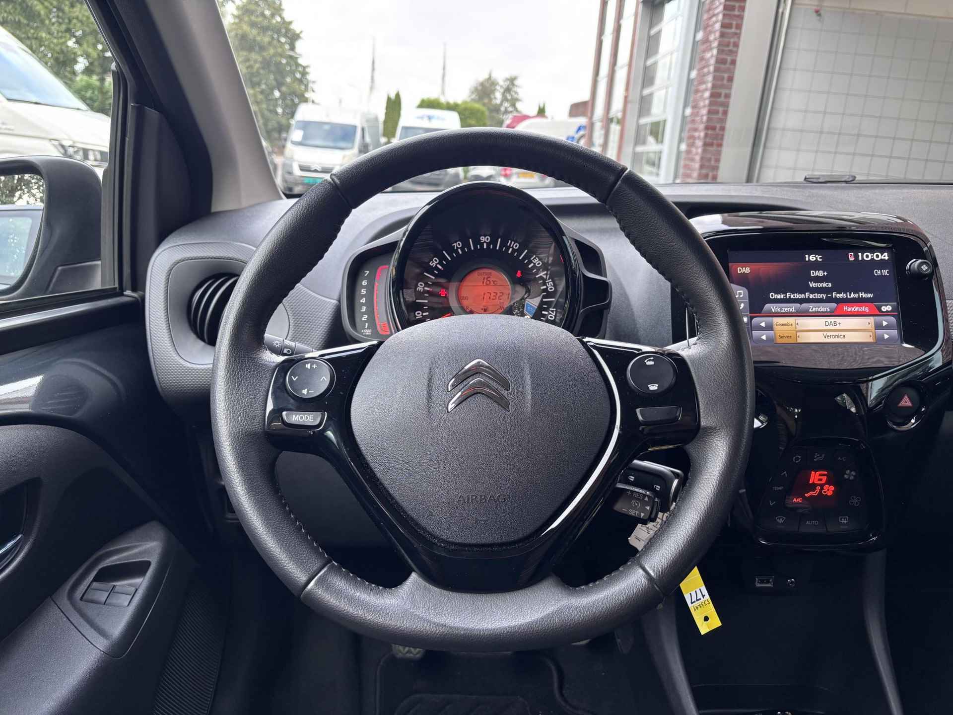 Citroën C1 5-deurs Shine 1.0 e-VTi 72pk | CAMERA | APPLE CARPLAY / ANDROID AUTO | DAB+ | CLIMA | LM-VELGEN | TOUCHSCREEN | - 15/47