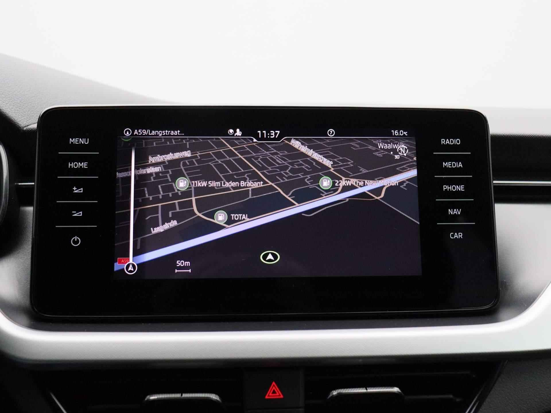 Skoda Scala 1.0 TSI Business Edition | Apple Carplay/Android Auto | Rijstrooksensor | Cruise Control | Full-LED koplampen | Regensensor en licht assistent met Coping Home |  12 Maanden BOVAG Garantie | - 16/35