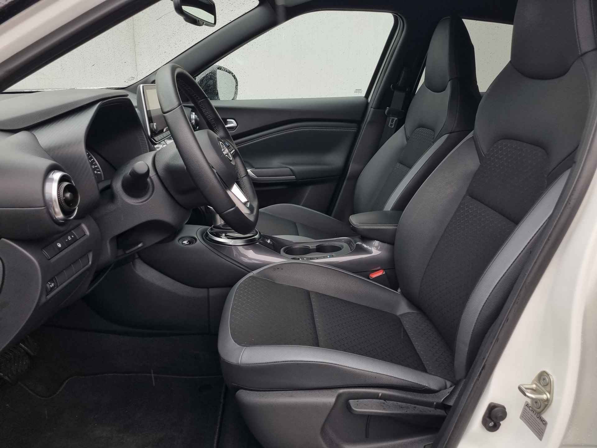 Nissan Juke 1.6 Hybrid N-Connecta Automaat / Technology Pack / Navigatie / Cruise Control Adaptief / Rondomzicht Camera - 6/39