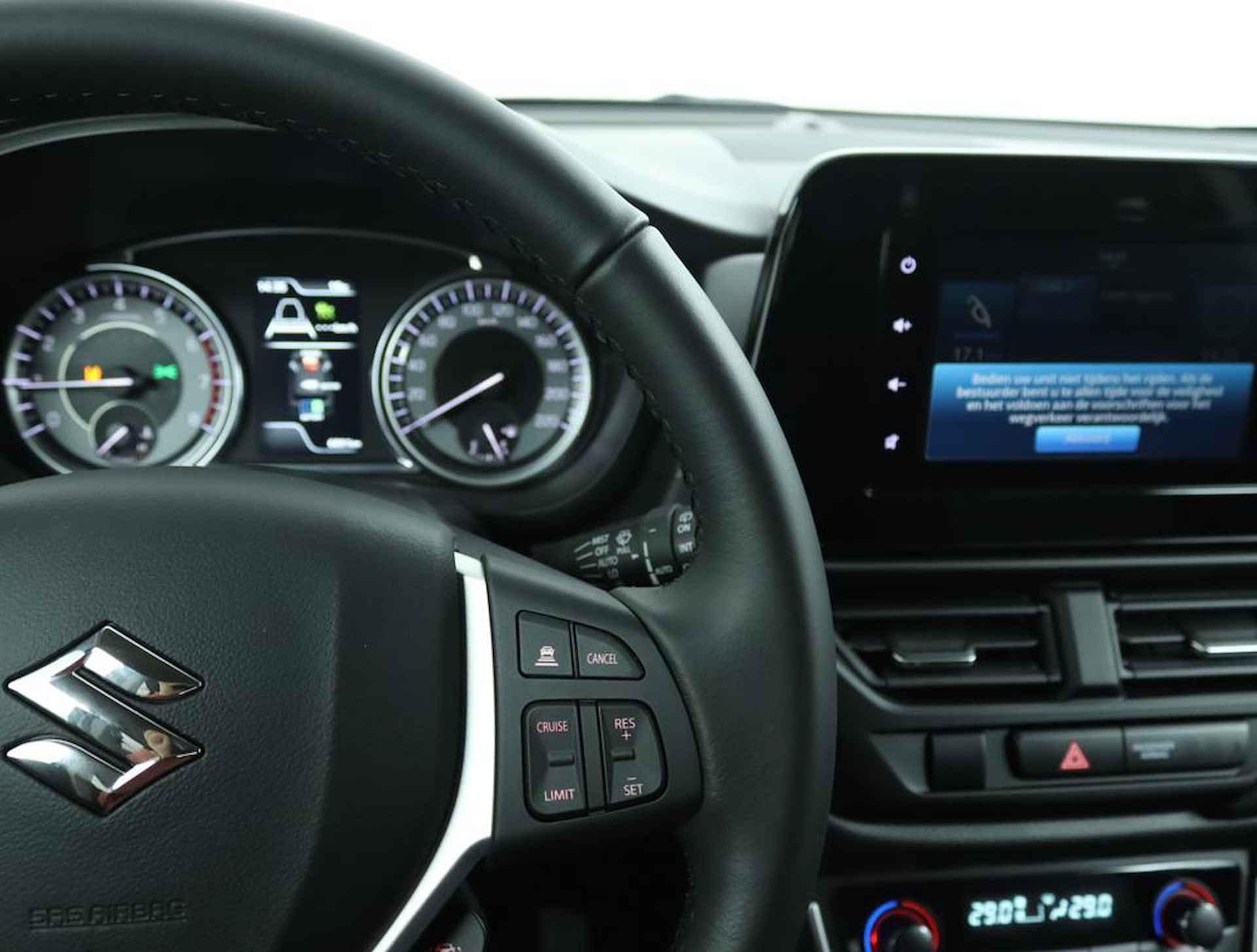 Suzuki S-Cross 1.4 Boosterjet Select Smart Hybrid | Apple Carplay/Android Auto | Parkeersensoren voor+achter | Climate Control | Cruise Control | Camera Achter | - 21/55