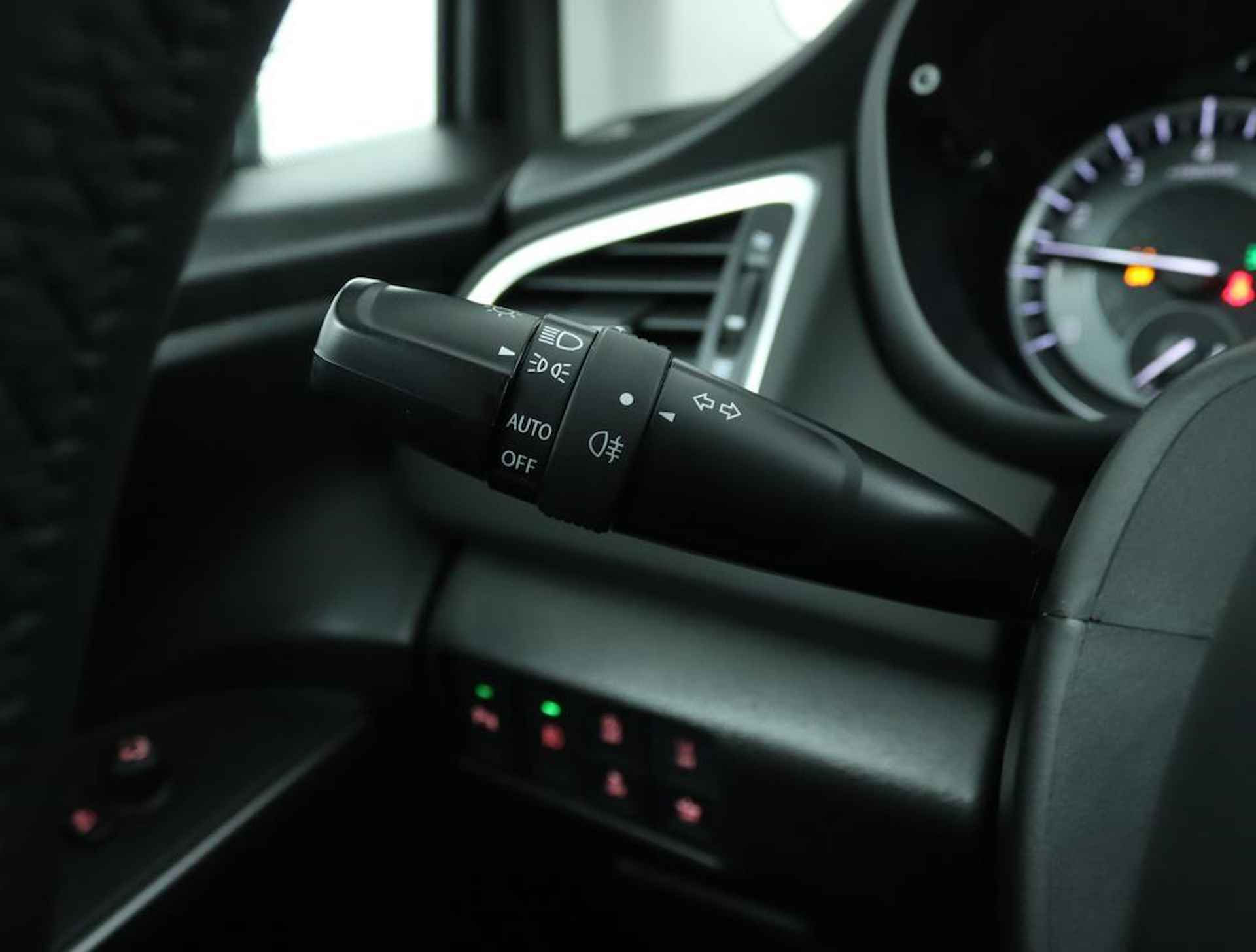 Suzuki S-Cross 1.4 Boosterjet Select Smart Hybrid | Apple Carplay/Android Auto | Parkeersensoren voor+achter | Climate Control | Cruise Control | Camera Achter | - 29/55