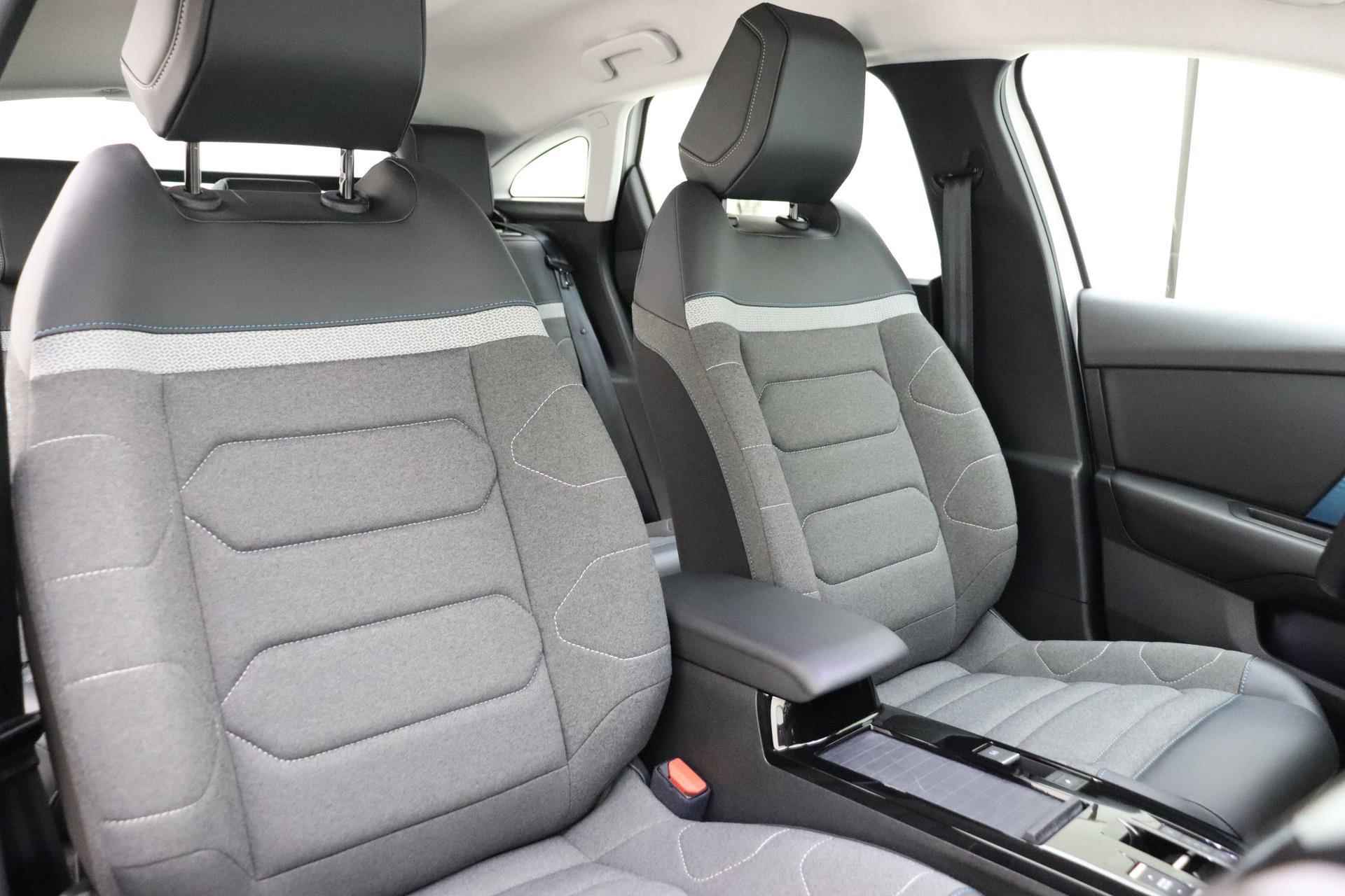 Citroen Ë-C4 Feel 50 kWh | Navigatie | Afneembare trekhaak | Head-up | Comfort Seats | Climate control| Bluetooth | Cruise control  | Laadkabel - 16/35