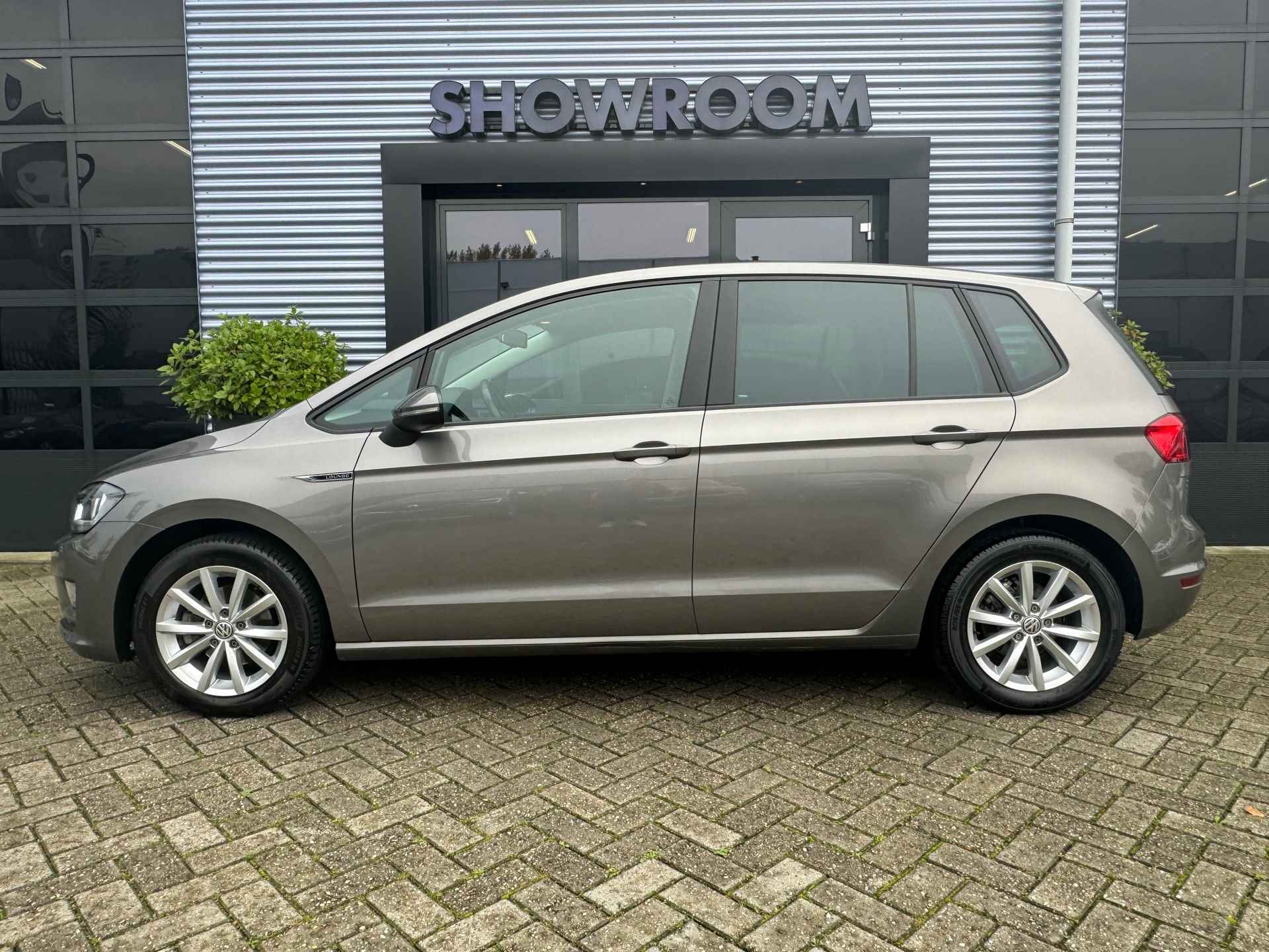 Volkswagen GOLF SPORTSVAN 1.2 TSI Highline Lounge|Cruisecontrol|Stoelverwarming|Lichtmetalenvelgen - 3/29