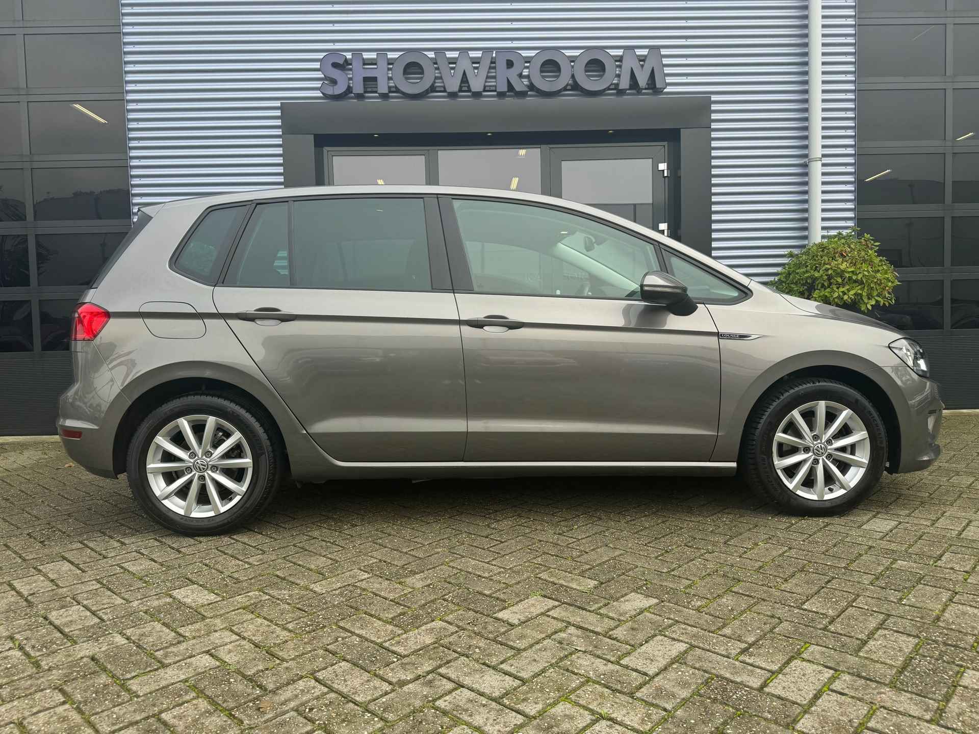 Volkswagen GOLF SPORTSVAN 1.2 TSI Highline Lounge|Cruisecontrol|Stoelverwarming|Lichtmetalenvelgen - 10/29