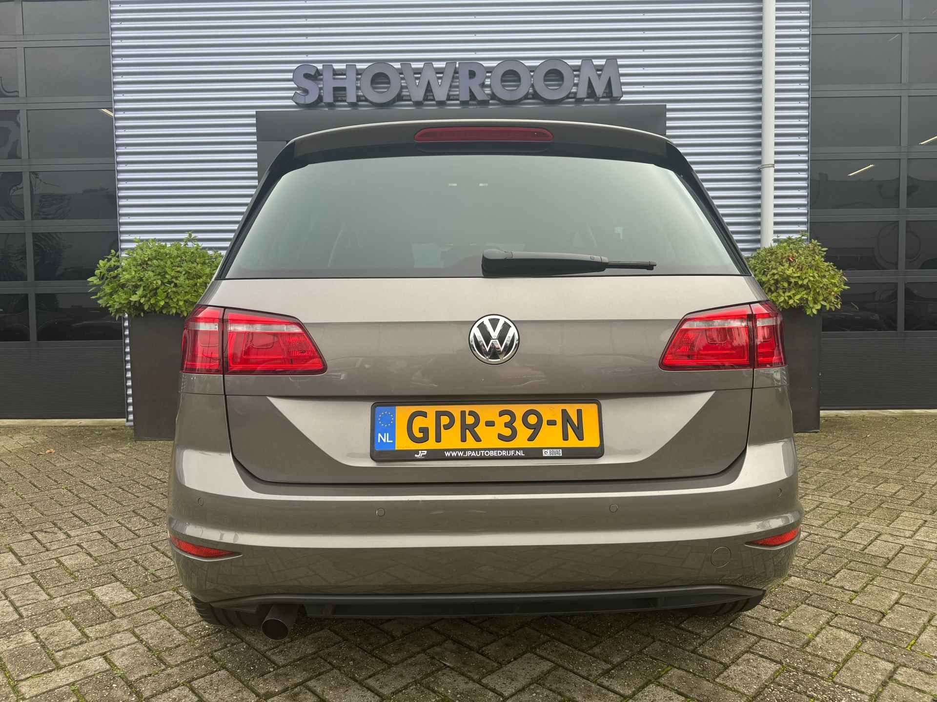 Volkswagen GOLF SPORTSVAN 1.2 TSI Highline Lounge|Cruisecontrol|Stoelverwarming|Lichtmetalenvelgen - 12/29