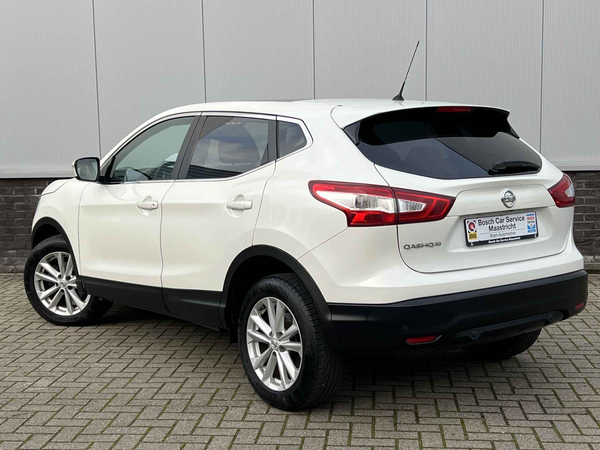 Nissan QASHQAI 1.2 Connect Edition | Panorama | Keurig onderhouden |  Interesse, Proefrit? Bel of app met: 06-24 28 28 42 - 6/28