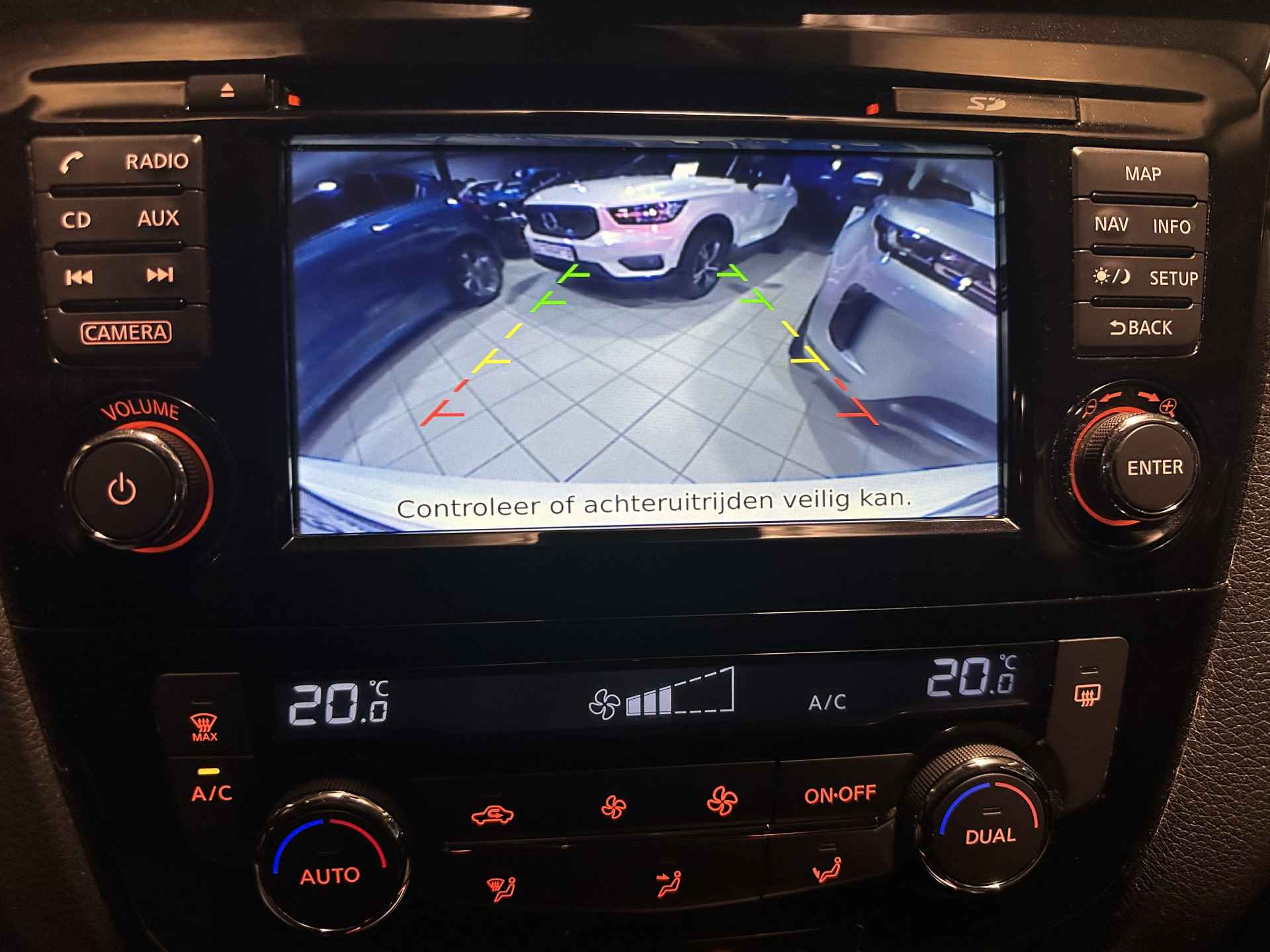 Nissan QASHQAI 1.2 Connect Edition | Panorama | Keurig onderhouden |  Interesse, Proefrit? Bel of app met: 06-24 28 28 42 - 16/28