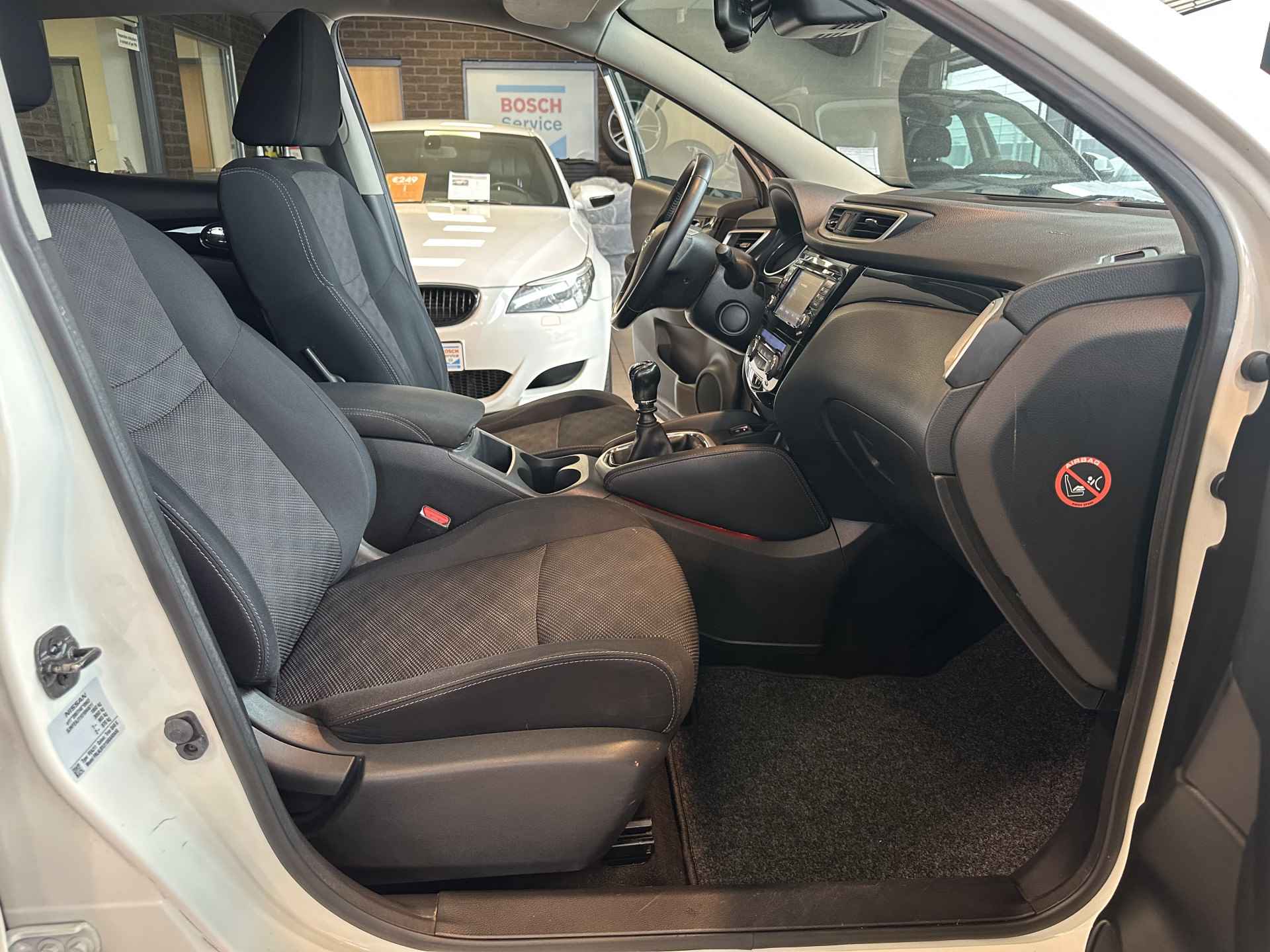 Nissan QASHQAI 1.2 Connect Edition | Panorama | Keurig onderhouden |  Interesse, Proefrit? Bel of app met: 06-24 28 28 42 - 23/28