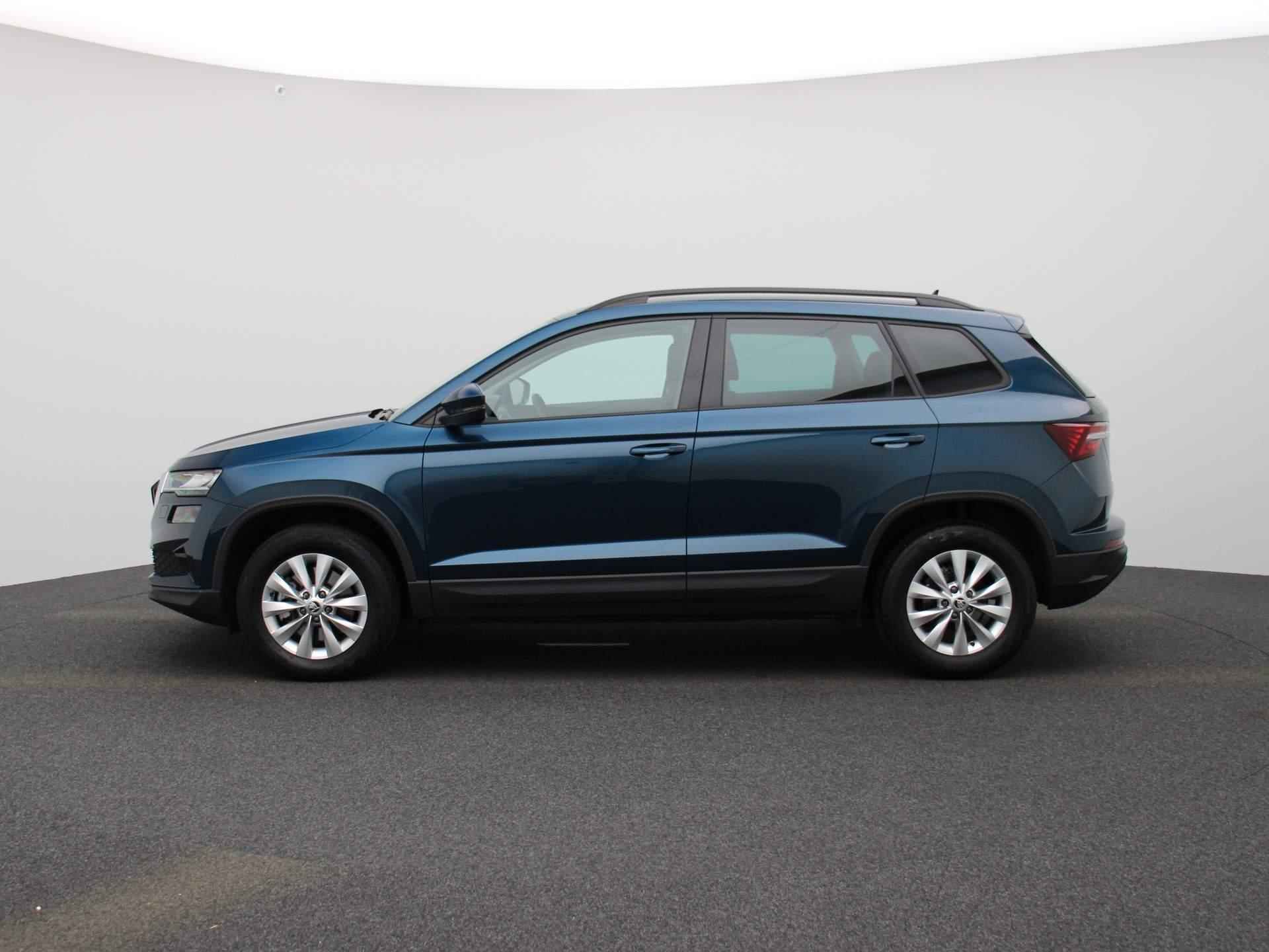 Skoda Karoq 1.5 TSI ACT Business Edition 150 PK | Automaat | LED Koplampen | Navigatie | Apple Carplay & Android auto | Stoelverwarming | Stuurverwarming | Lichtmetalen velgen | Climate Control | Cruise Control | Elektrische Achterklep | Virtual Cockpit | - 4/39