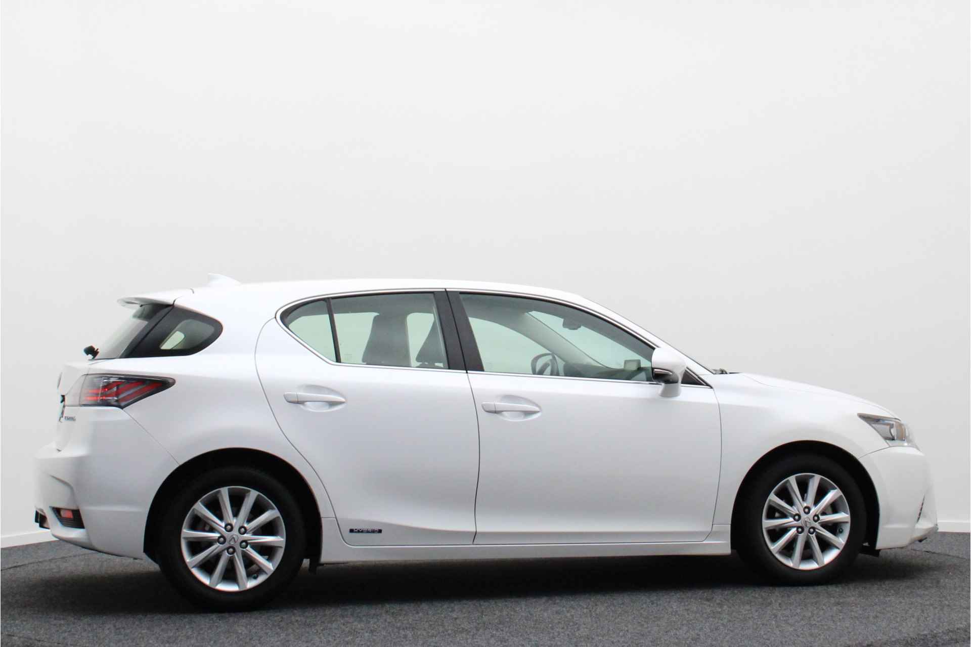 Lexus CT 200h Automaat Climate, Cruise, Camera, Navigatie, Sportstoelen, Bluetooth, 16'' - 9/43