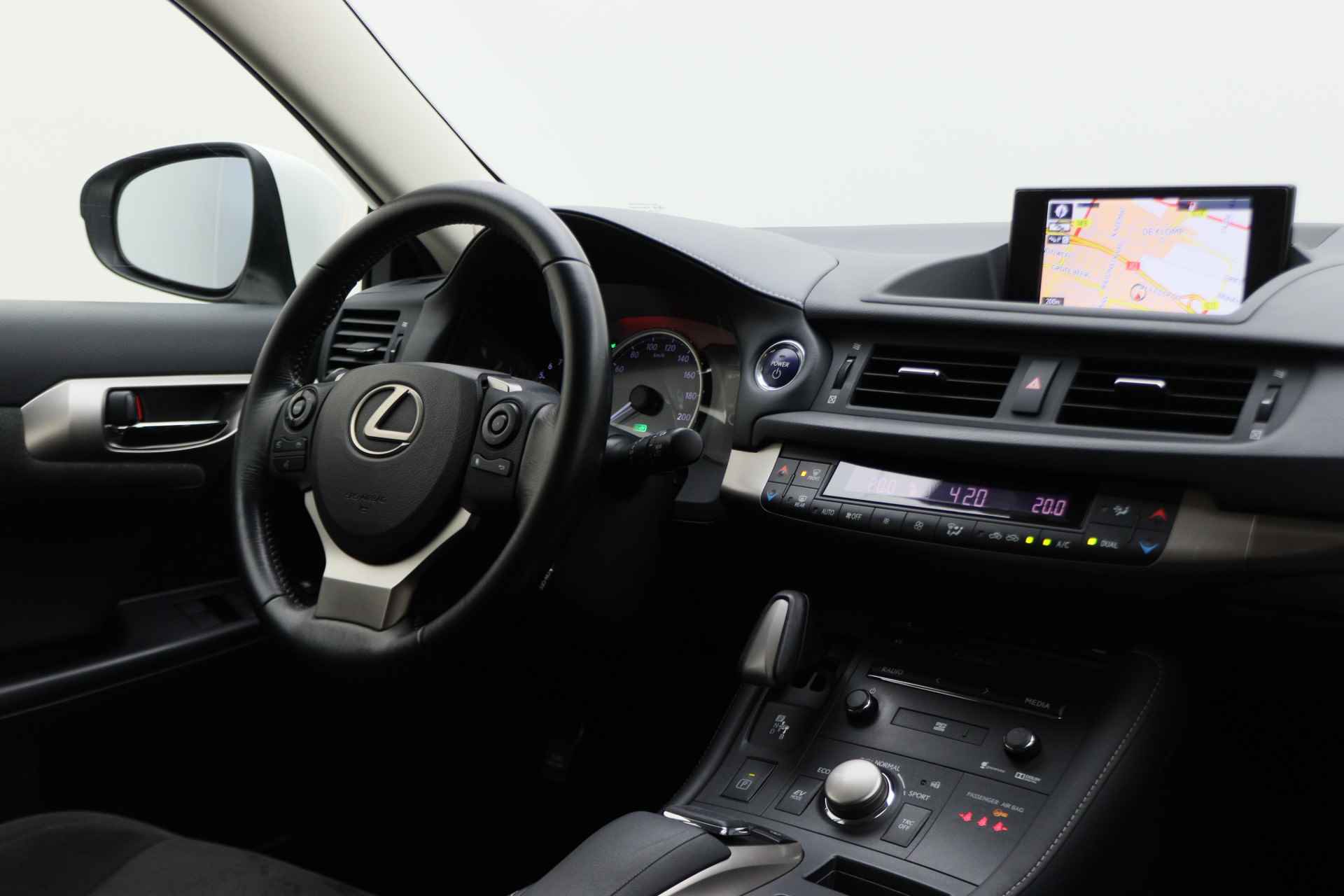 Lexus CT 200h Automaat Climate, Cruise, Camera, Navigatie, Sportstoelen, Bluetooth, 16'' - 26/43