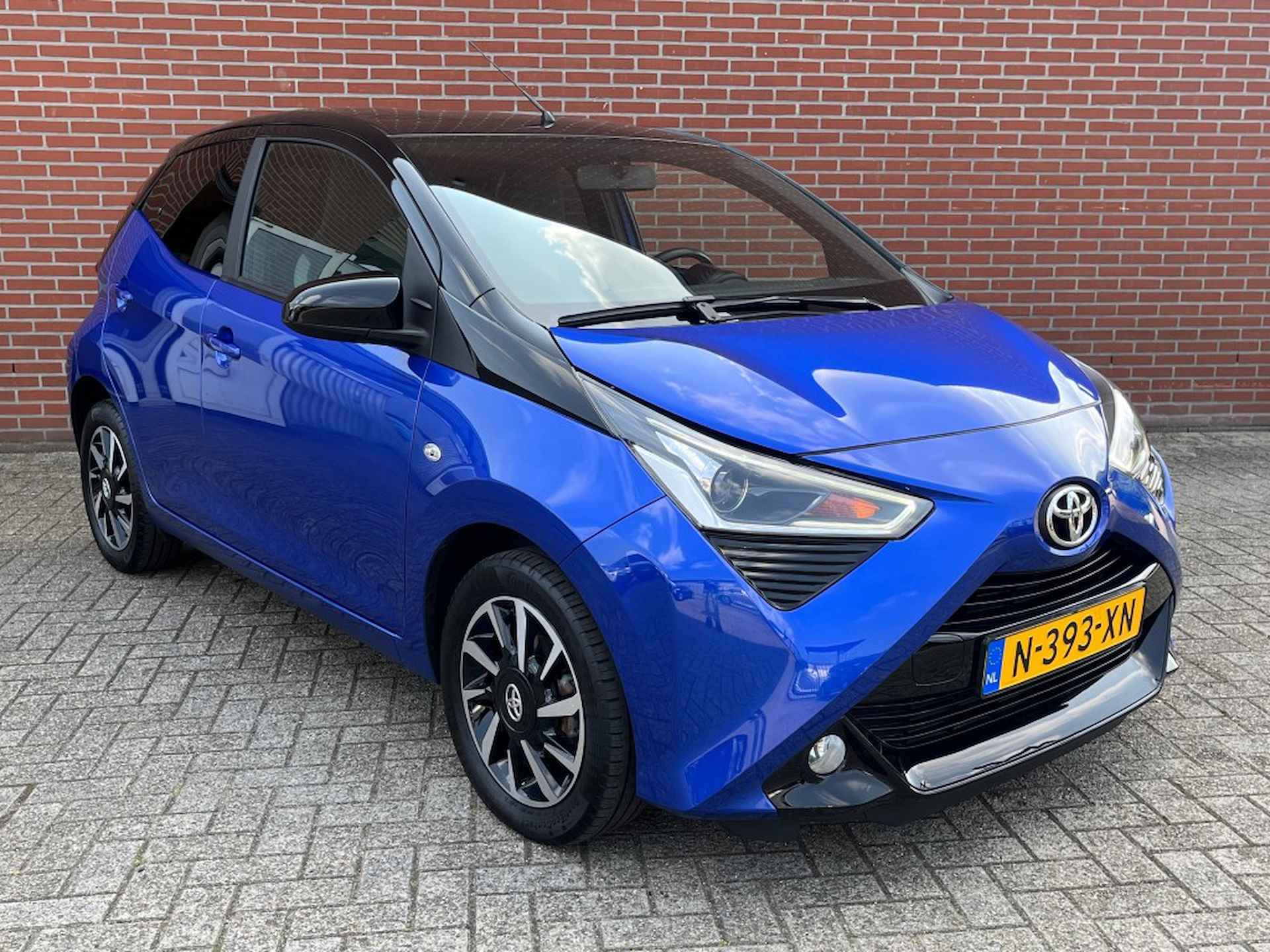 TOYOTA Aygo 1.0 VVT-I X-CITE ULTIMATE CARPLAY CLIMA CAMERA - 24/25