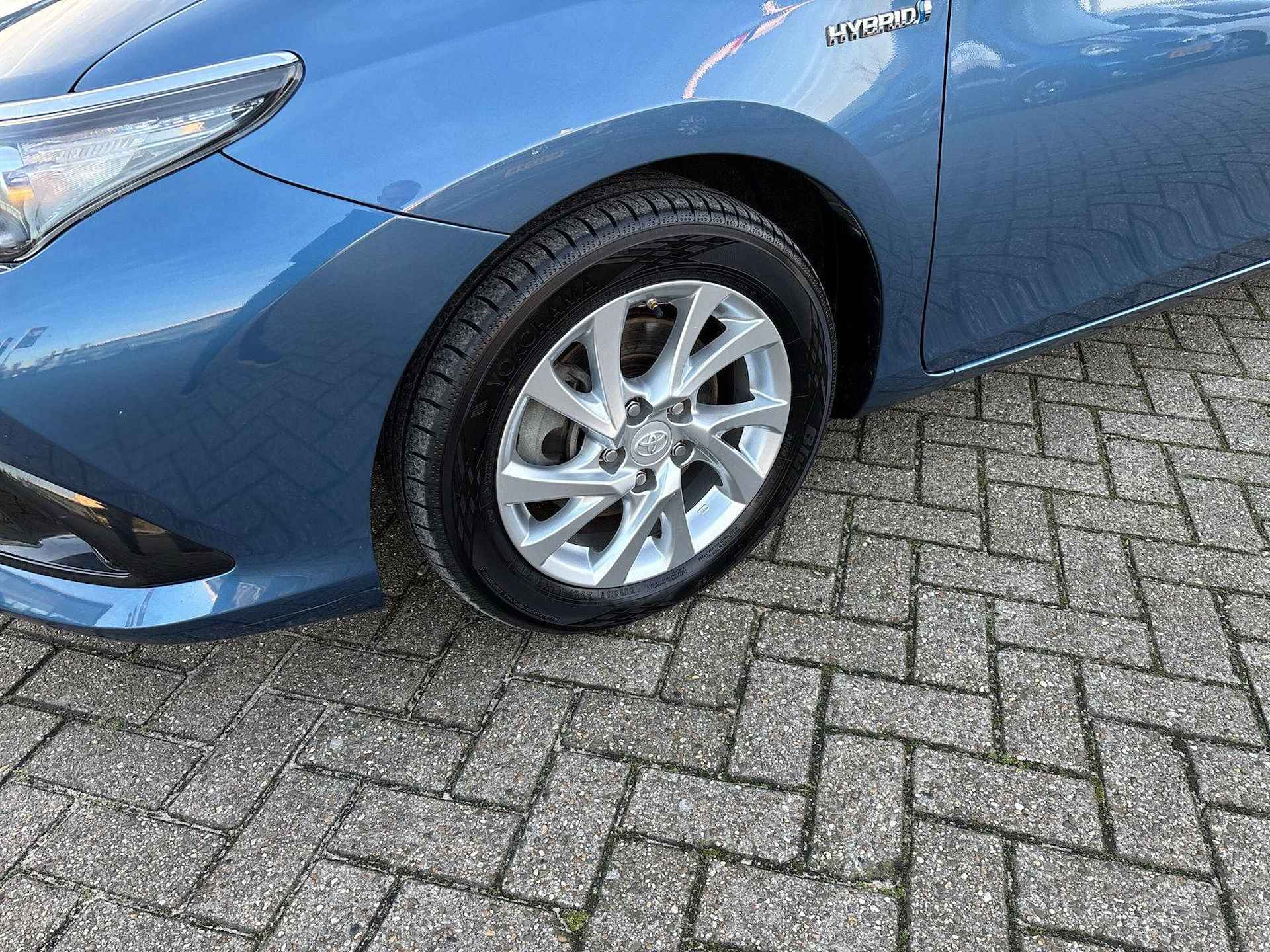 Toyota Auris 1.8 Hybrid Trend - 13/21