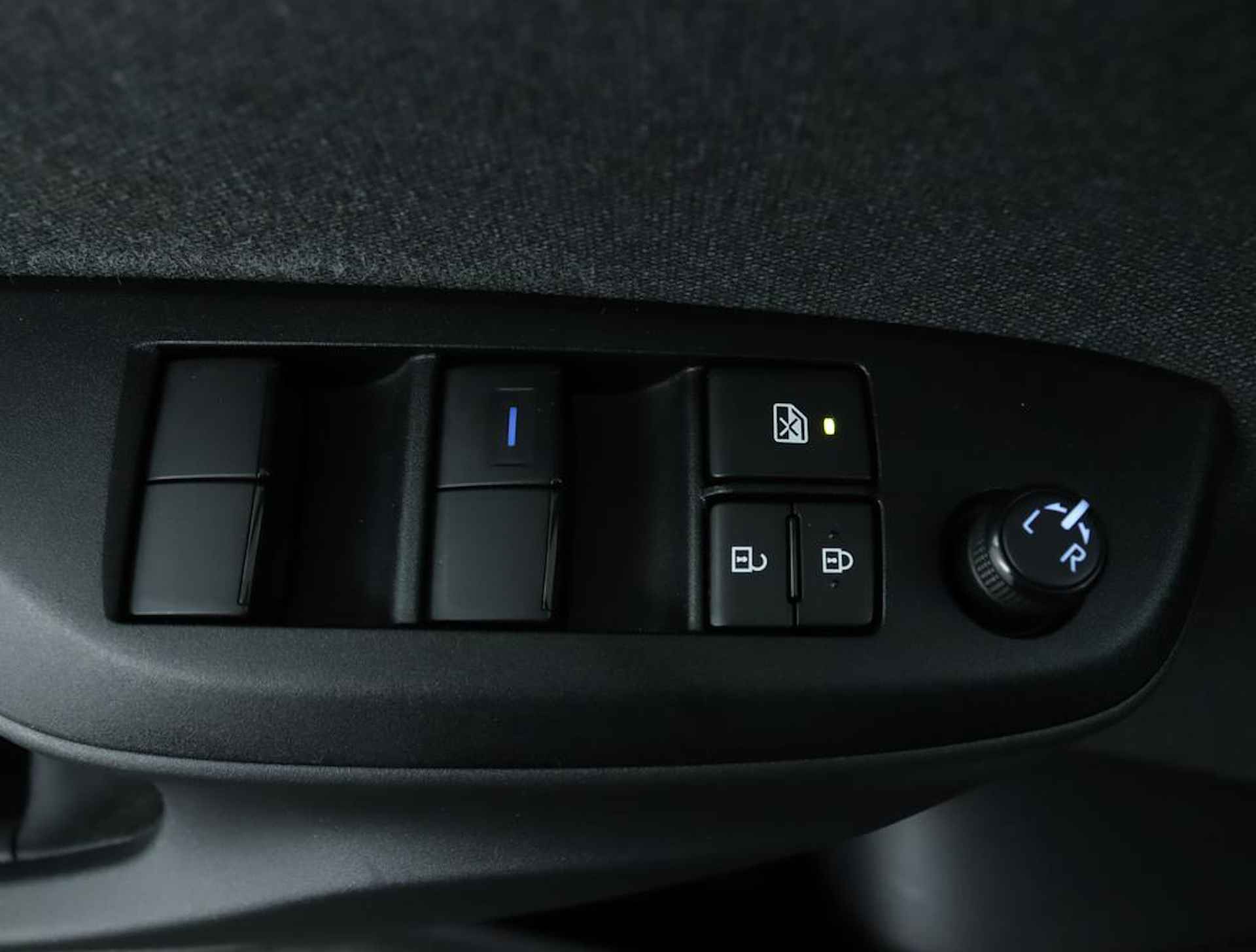 Toyota Yaris 1.5 Hybrid Business Plus | Navigatie | Adaptive Cruise Control | Achteruitrijcamera | Apple Carplay | Android Auto | - 28/50