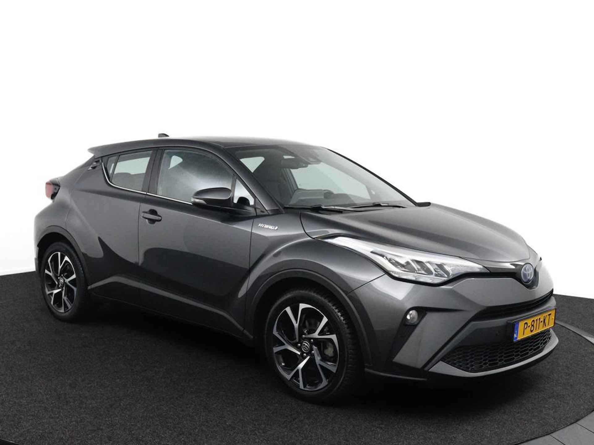 Toyota C-HR 2.0 Hybrid Dynamic | Trekhaak | Navigatie | Keyless Entry | Achteruitrijcamera | - 4/49