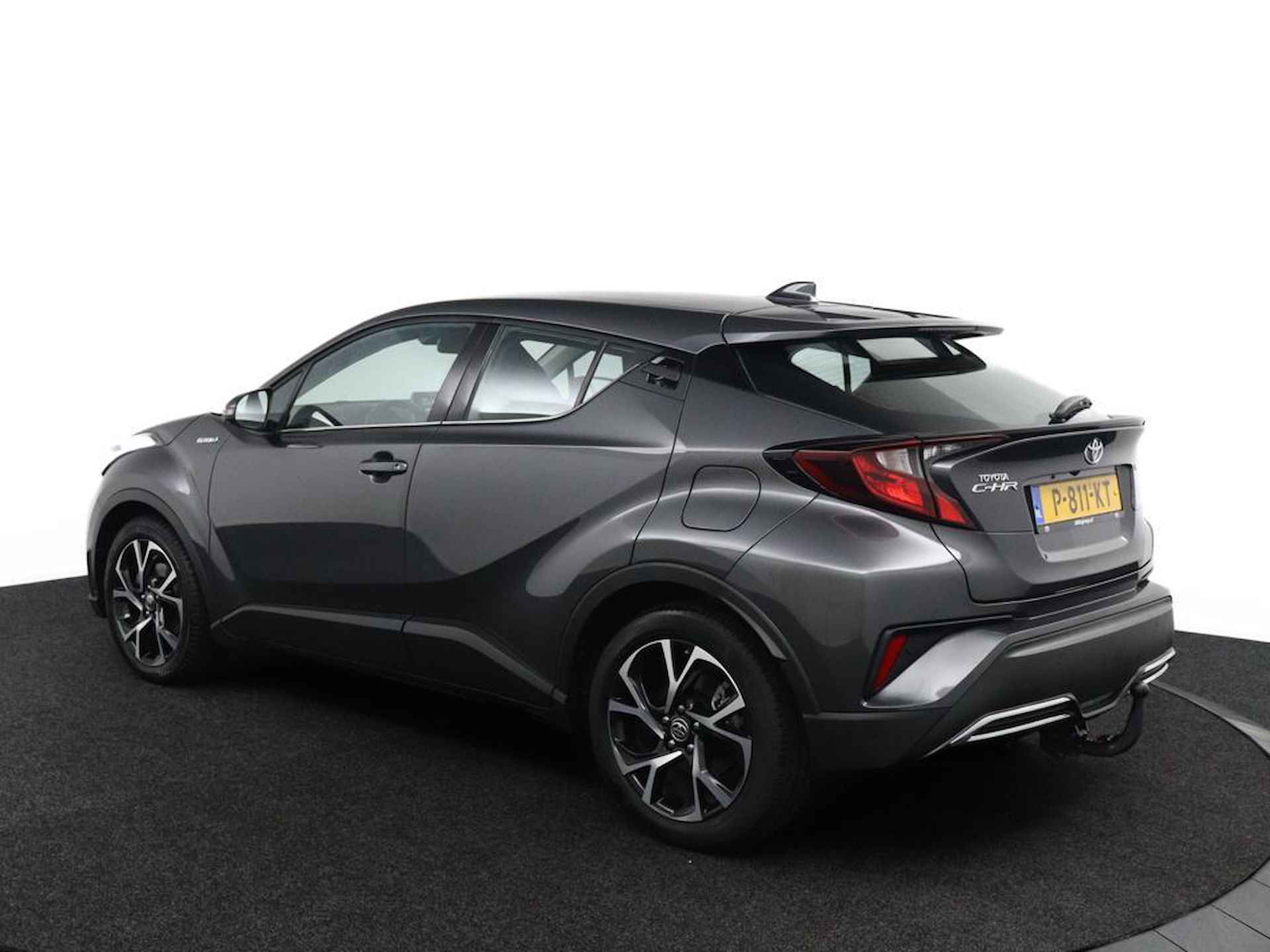 Toyota C-HR 2.0 Hybrid Dynamic | Trekhaak | Navigatie | Keyless Entry | Achteruitrijcamera | - 5/49