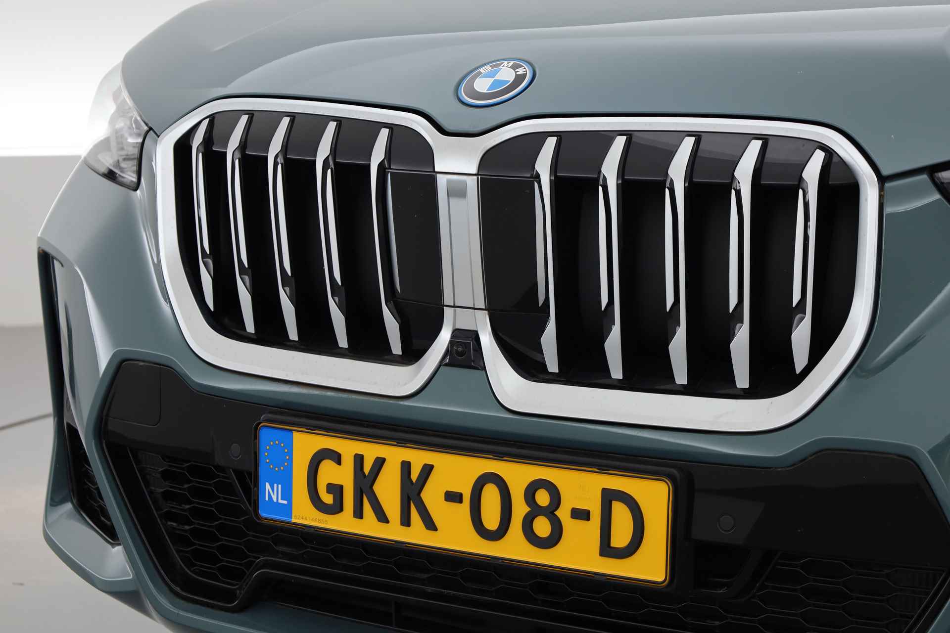 BMW X1 xDrive30e M Sport | Pano | HUD | Keyless | Stoel- Stuurverw. | Elek. Trekhaak - 25/33