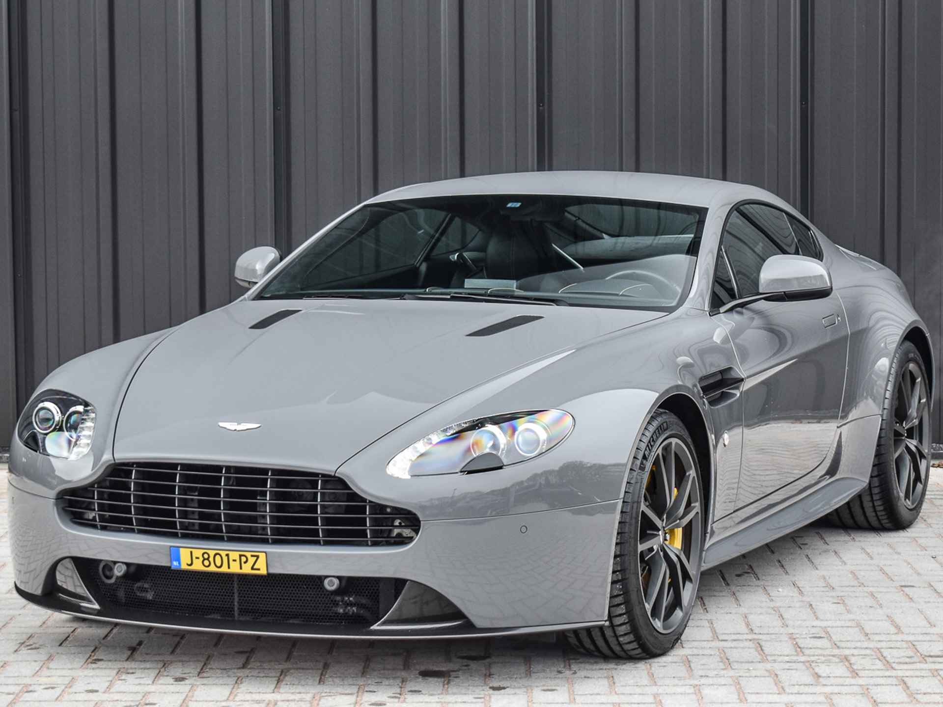 Aston Martin V8 Vantage 4.7 V8 S | 436PK | AM V8 | CARBON DETAILS | CHINA GREY | OBSIDIAN BLACK LEDER & ELECTRON YELLOW | - 8/58