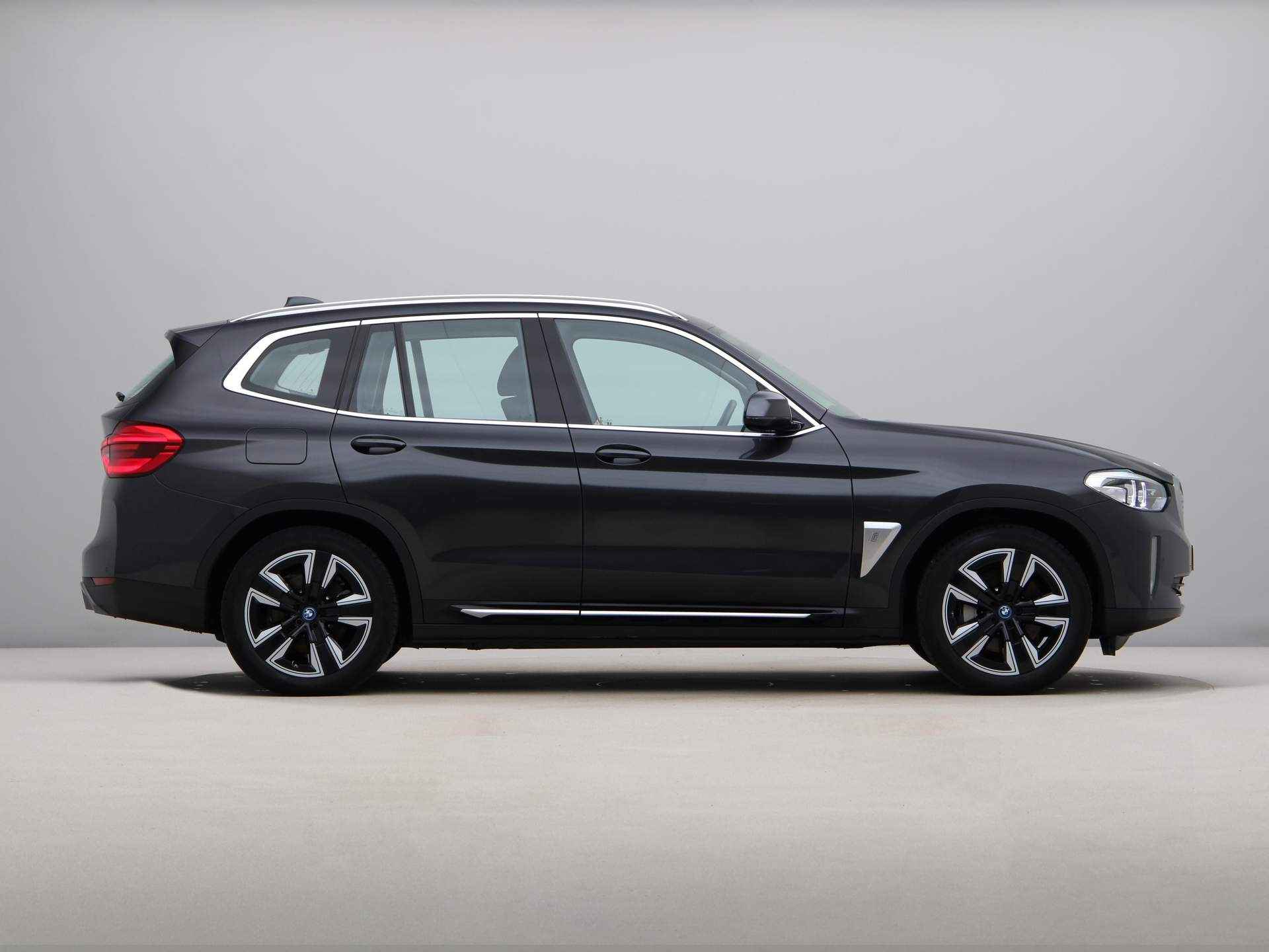 BMW iX3 Executive 80 kWh - 9/27