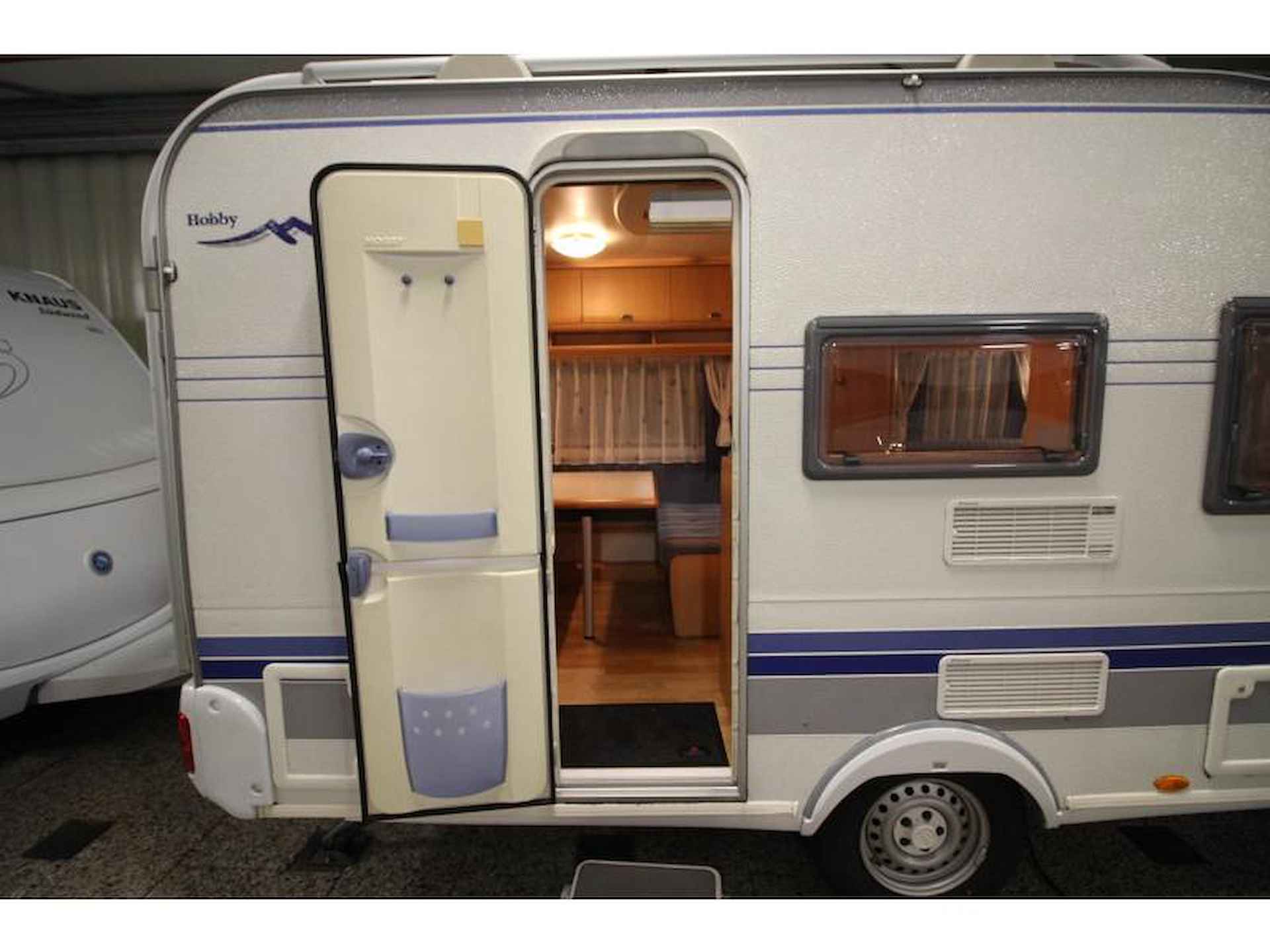 Hobby De Luxe 400 SB Voortent - 23/23