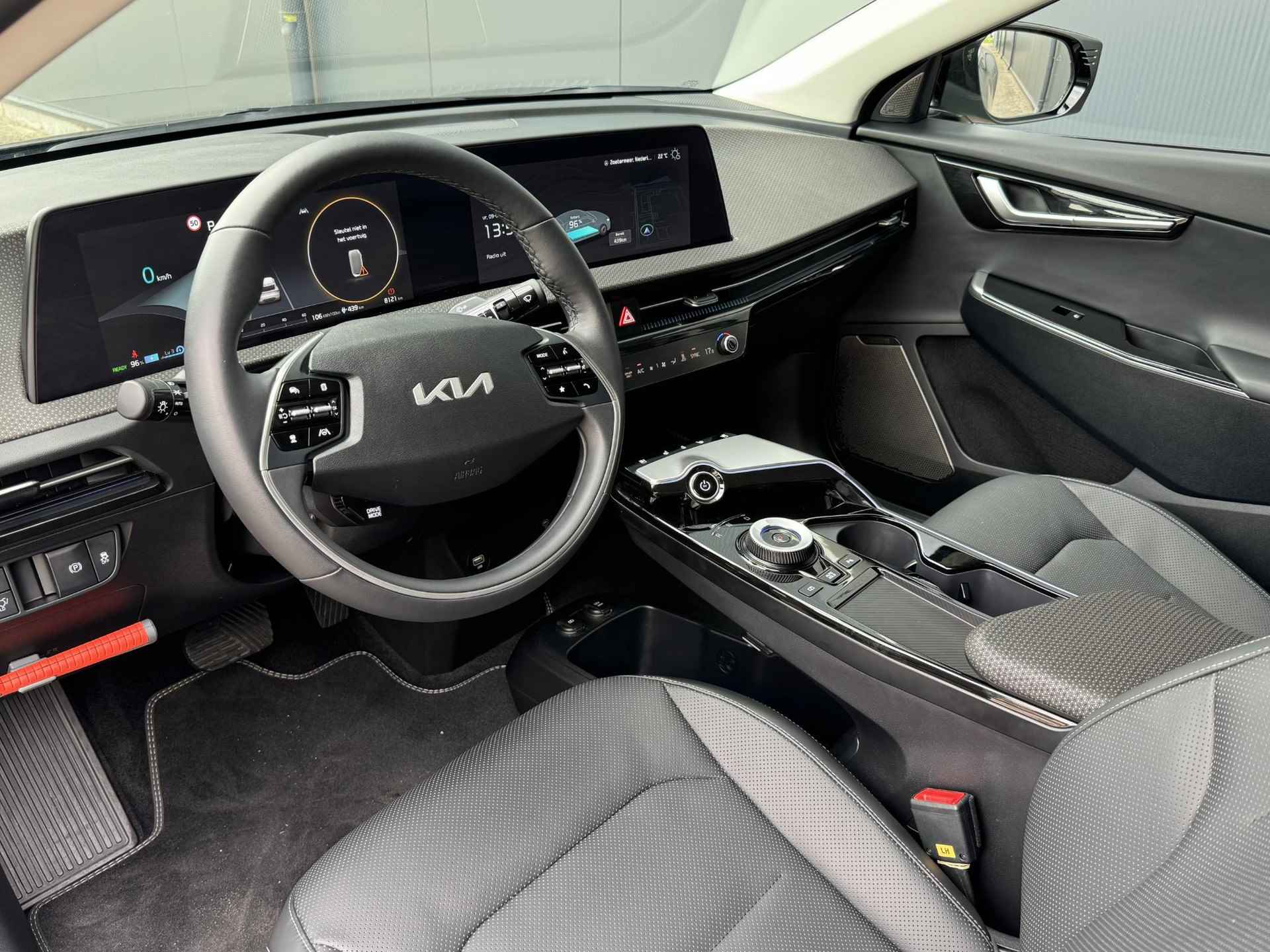 Kia EV6 Plus 77.4 kWh | Accu State of Health 100% | Navi | Camera | Climate & (adaptieve) cruise control | Keyless entry & start | Metallic lak | Fabrieksgarantie t/m 20-04-2030 | - 10/36