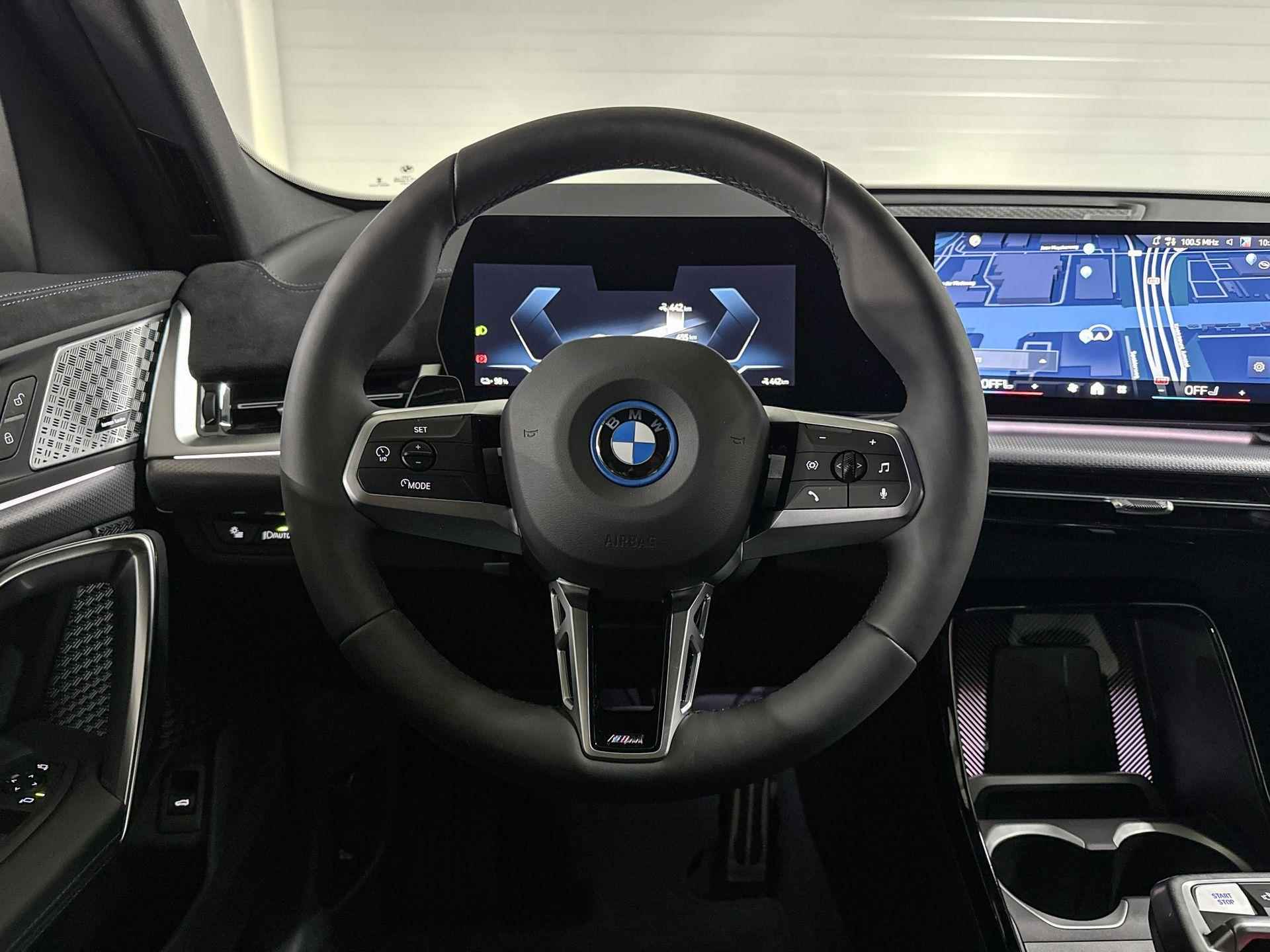 BMW iX2 eDrive20 | M-Sport Pro | Innovation Pack | Harman/Kardon | Comfort Access - 12/22