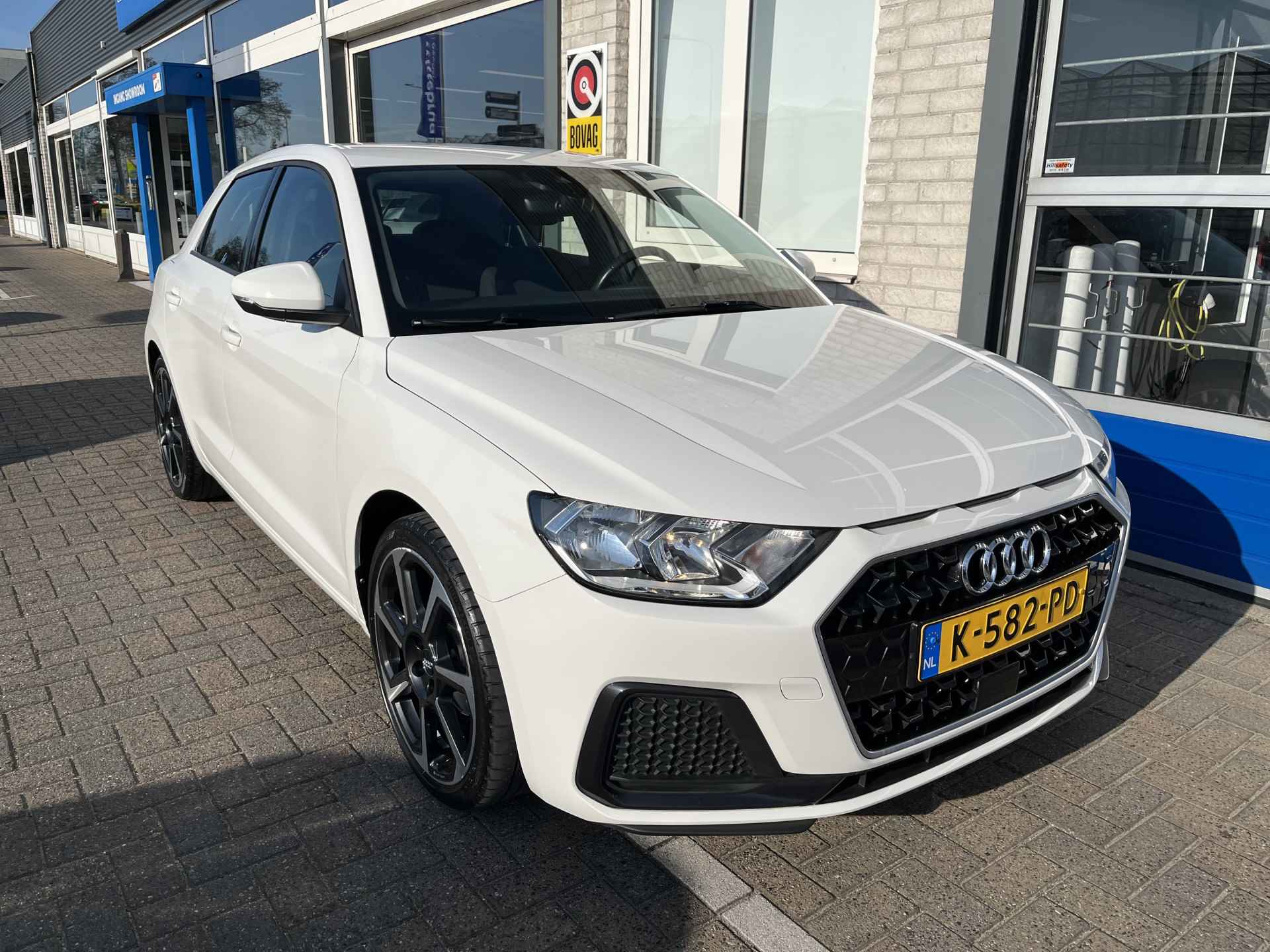 Audi A1 Sportback 25 TFSI Pro Line / VIRTUAL COCKPIT/ 18"LMV/ CRUISE/ APPLE CARPLAY/ ANDROID AUTO/ DAB/ CLIMATE/ STOELVERWARMING/ PARK. SENSOREN - 32/35