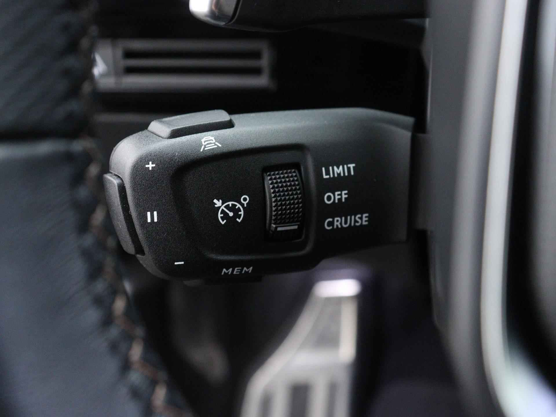 Peugeot 508 SW GT 130pk Automaat | Navigatie | Adaptieve Cruise Control | Dodehoek Detectie | Elektrisch Bedienbare Achterklep | Licht Metalen Velgen 18" - 27/36