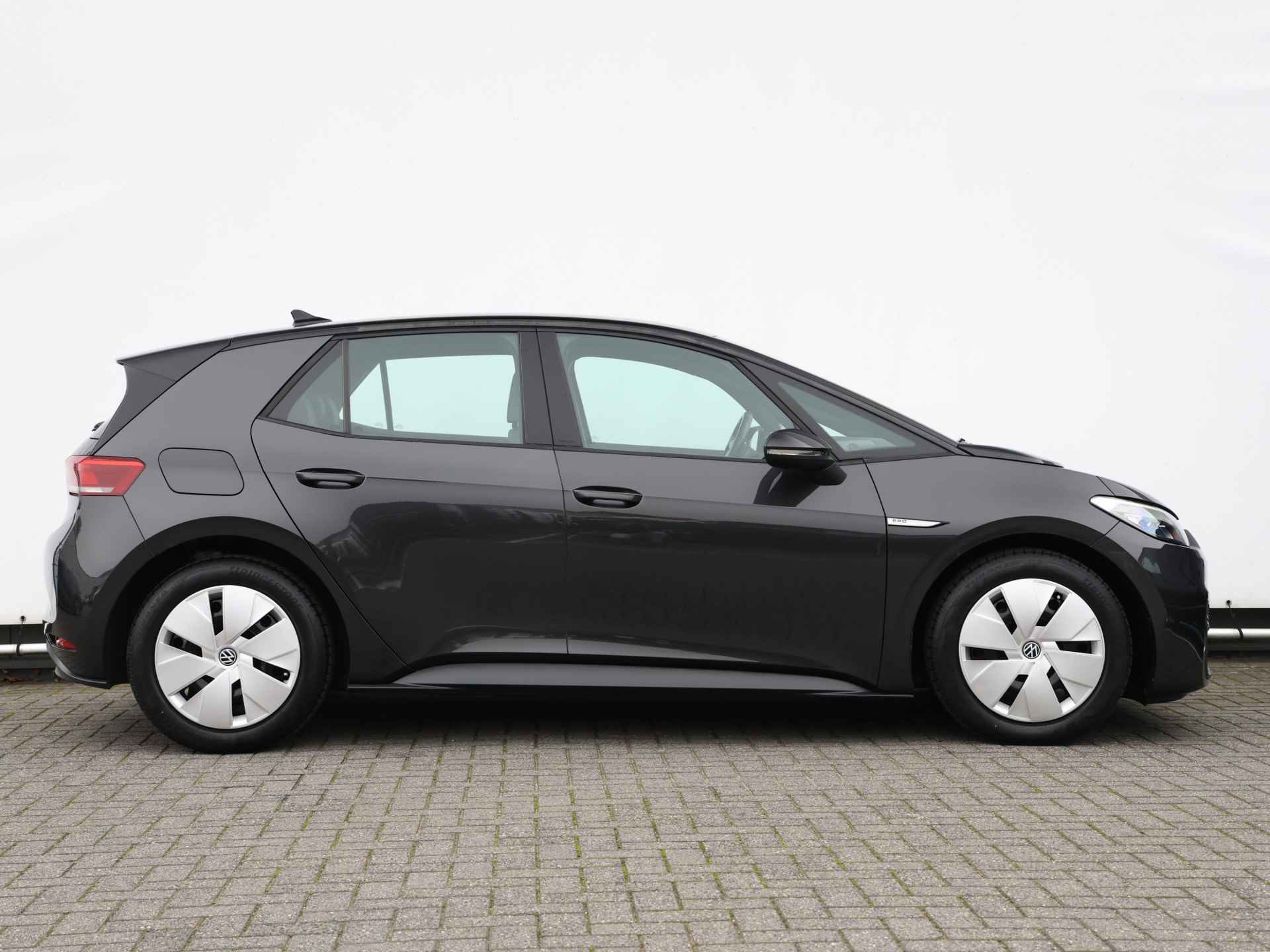 Volkswagen ID.3 Life 58 kWh 204pk | LED | Navigatie | Climate control | Cruise control | Stoel/Stuurverwarming - 2/45