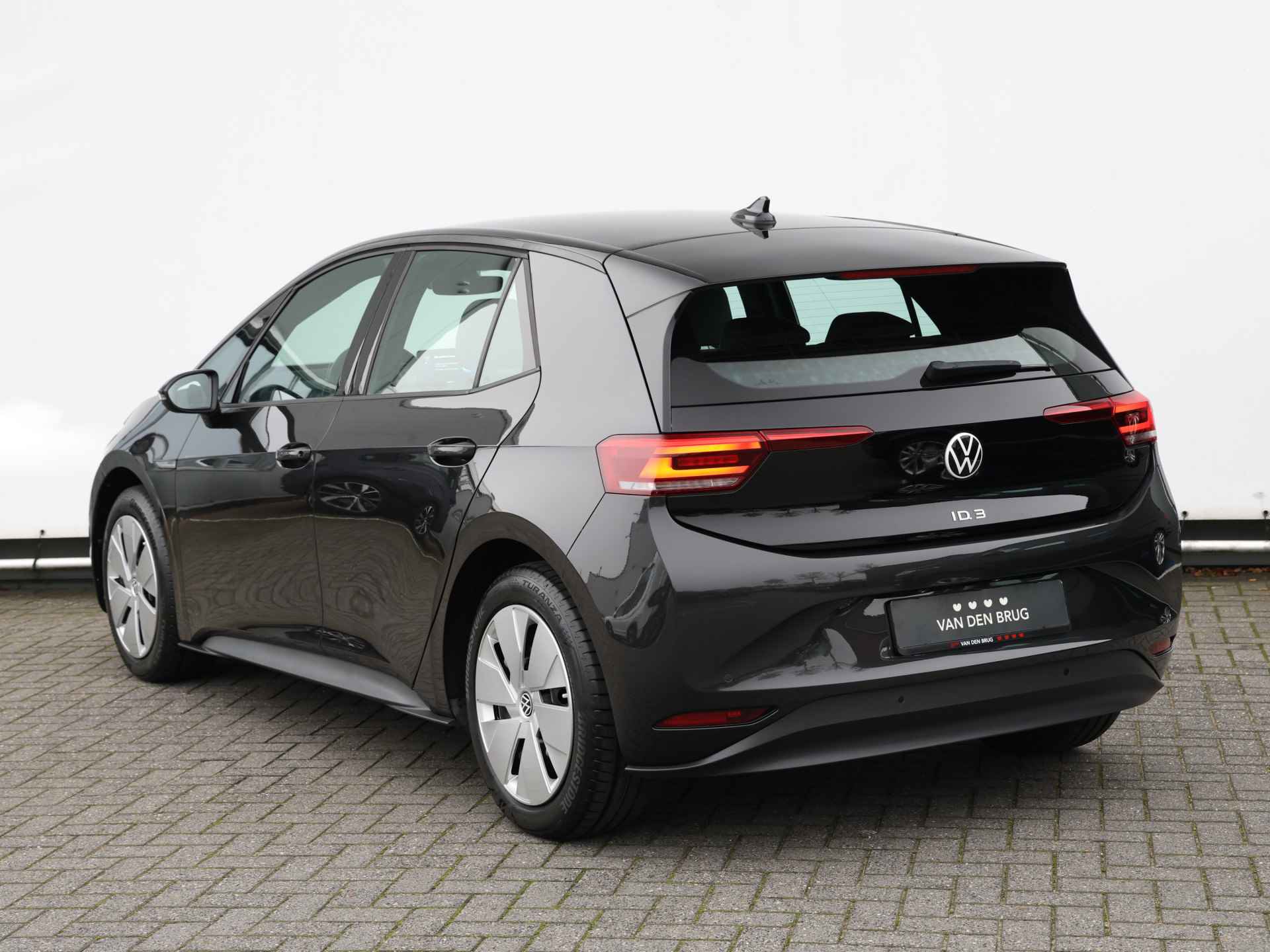 Volkswagen ID.3 Life 58 kWh 204pk | LED | Navigatie | Climate control | Cruise control | Stoel/Stuurverwarming - 14/45