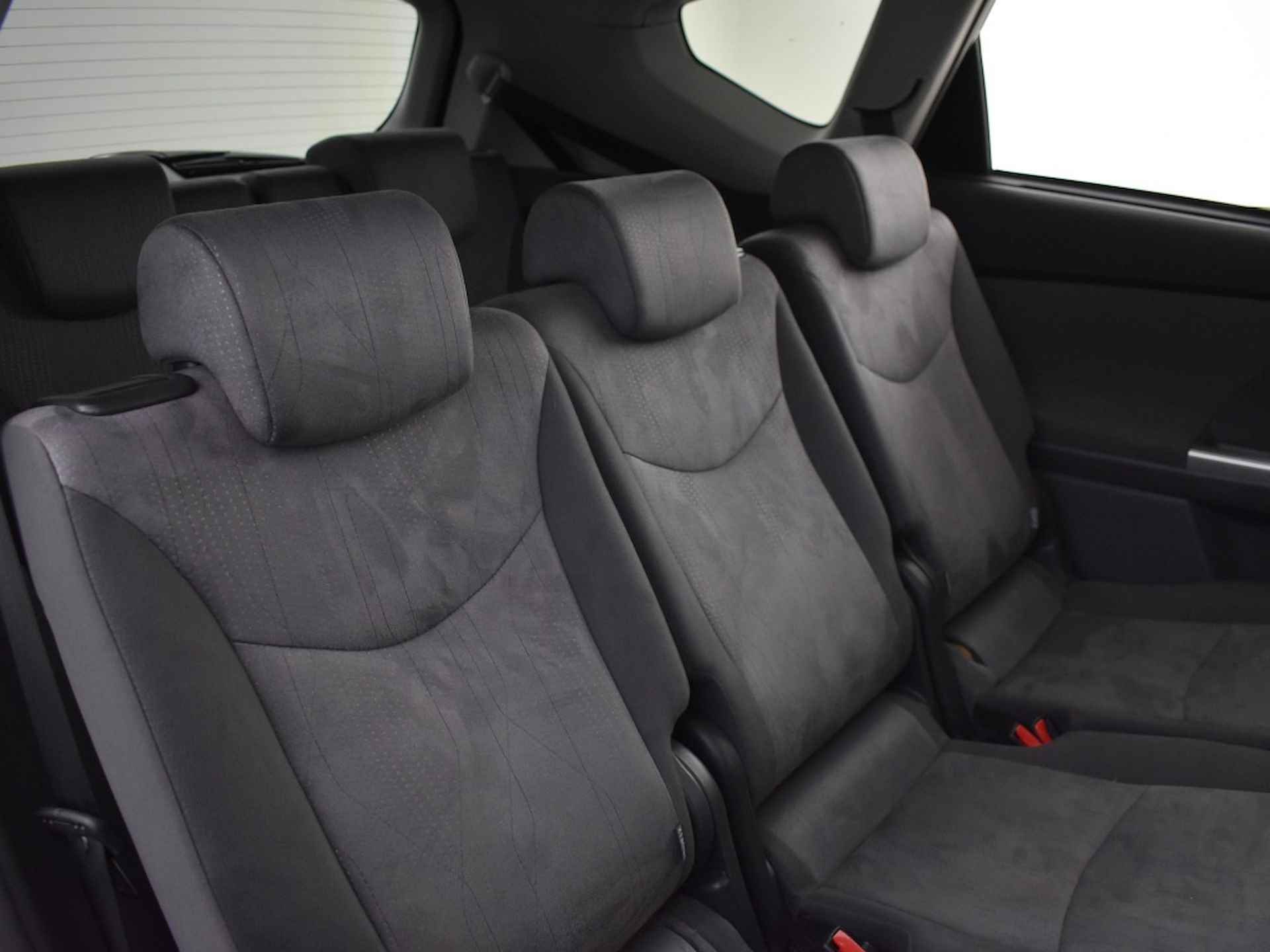 Toyota  Prius Wagon 1.8 Dynamic Limited | Navi | Pano dak | 7 persoons - 24/36