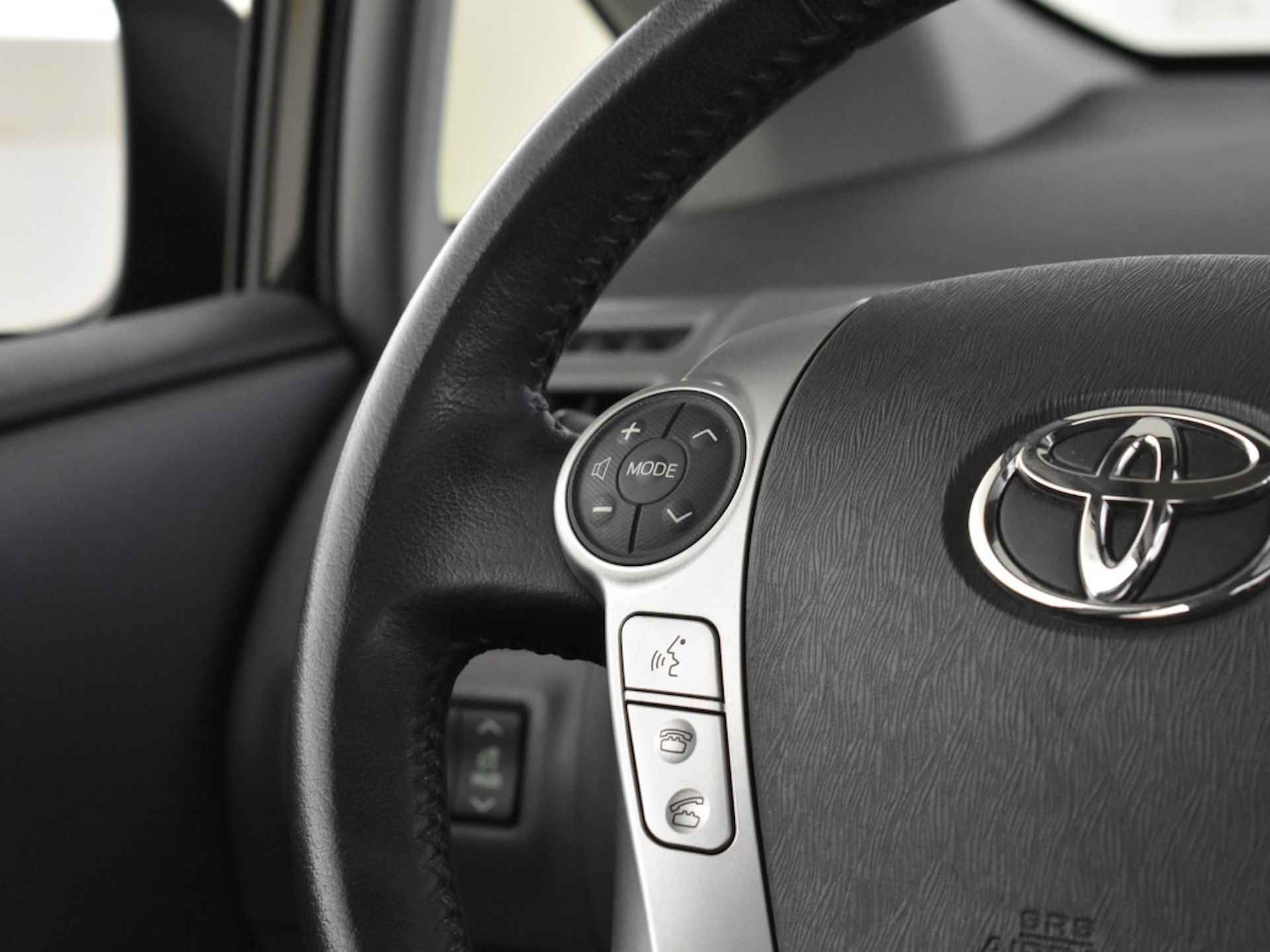 Toyota  Prius Wagon 1.8 Dynamic Limited | Navi | Pano dak | 7 persoons - 27/36