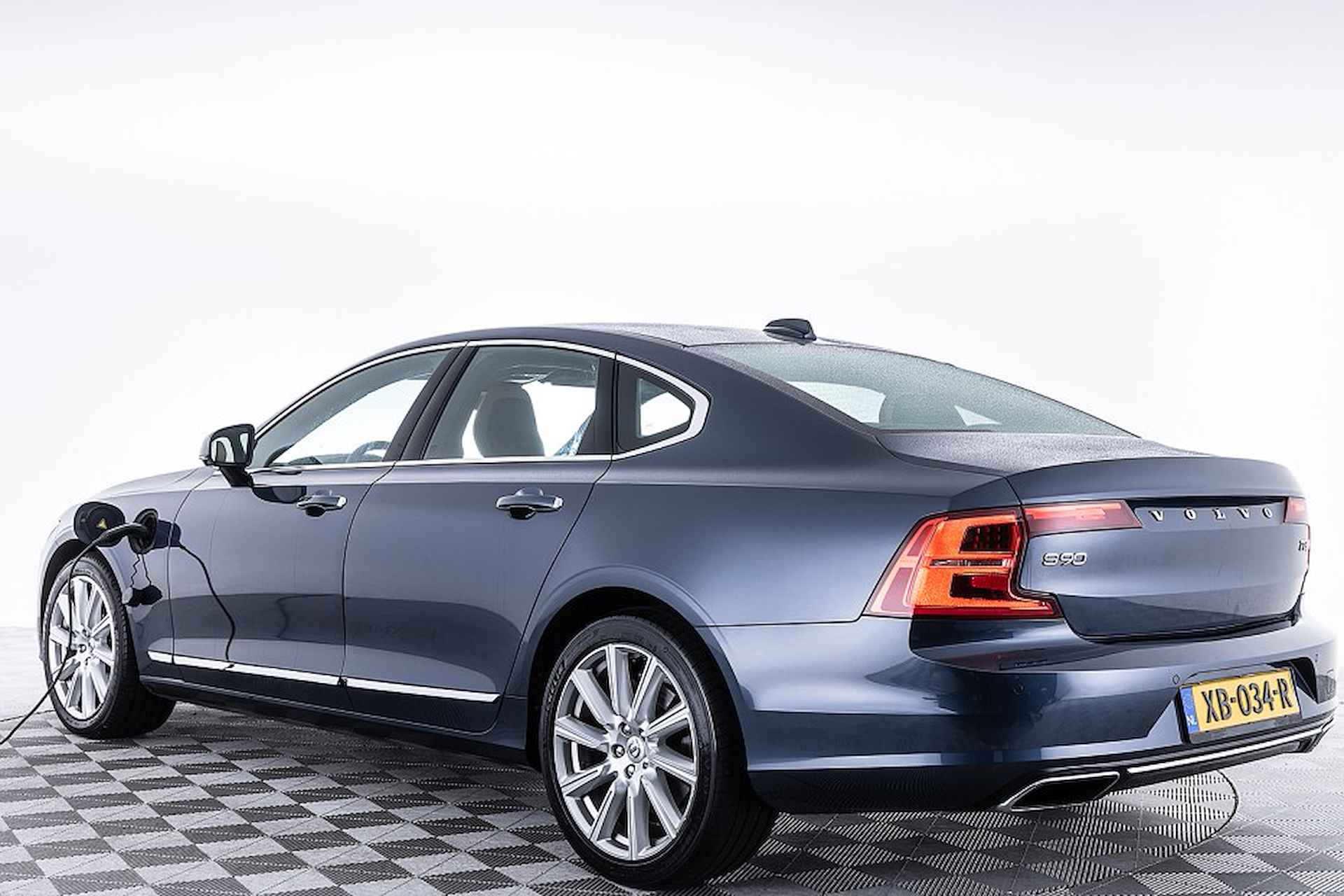 Volvo S90 2.0 T8 AWD Inscription | LEDER | CARPLAY | Stoelventilatie | Plug-in Hybrid | PHEV . - 2/33