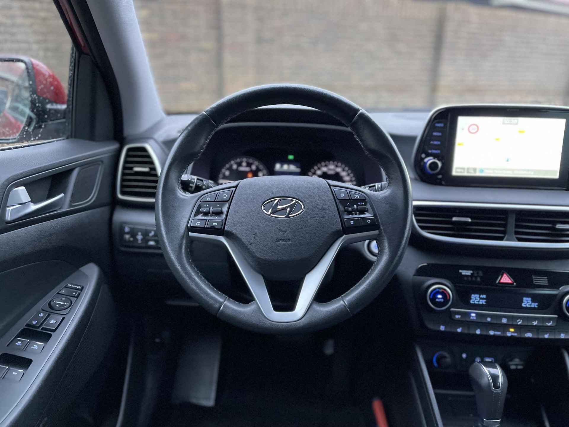 Hyundai Tucson 1.6 T-GDI 4WD Premium Sky | Trekhaak | Panoramadak | Leder | Navigatie | 360° Camera | Apple Carplay/Anrdoid Auto | Stuur- + Stoelverwarming | Rijklaarprijs! - 15/34