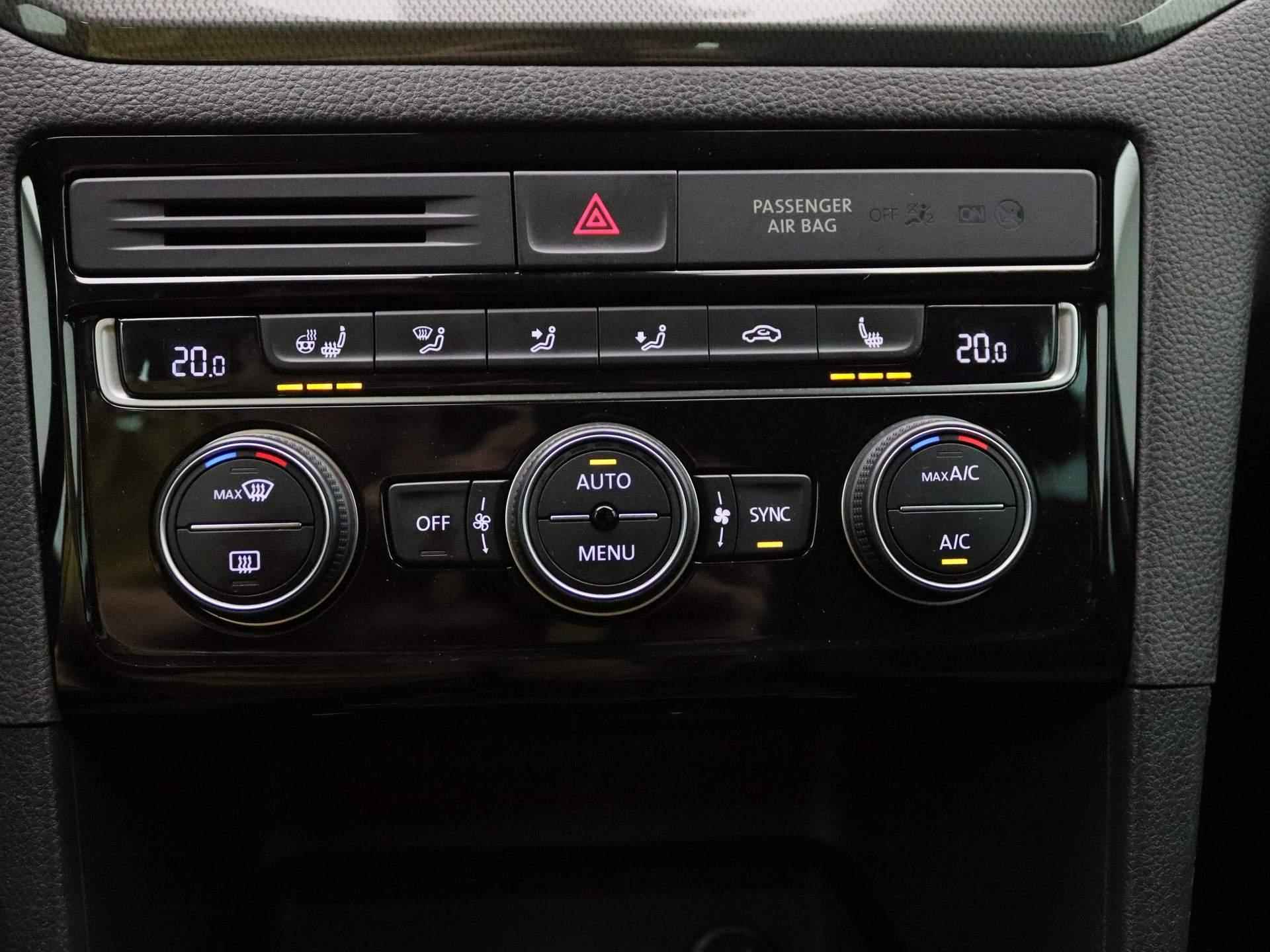 Volkswagen Golf Sportsvan 1.5 TSI ACT Comfortline | Navigatie | Climate-Control | Camera | Parkeersensoren | Stuur + Stoelverwarming | Apple-Carplay | - 17/37