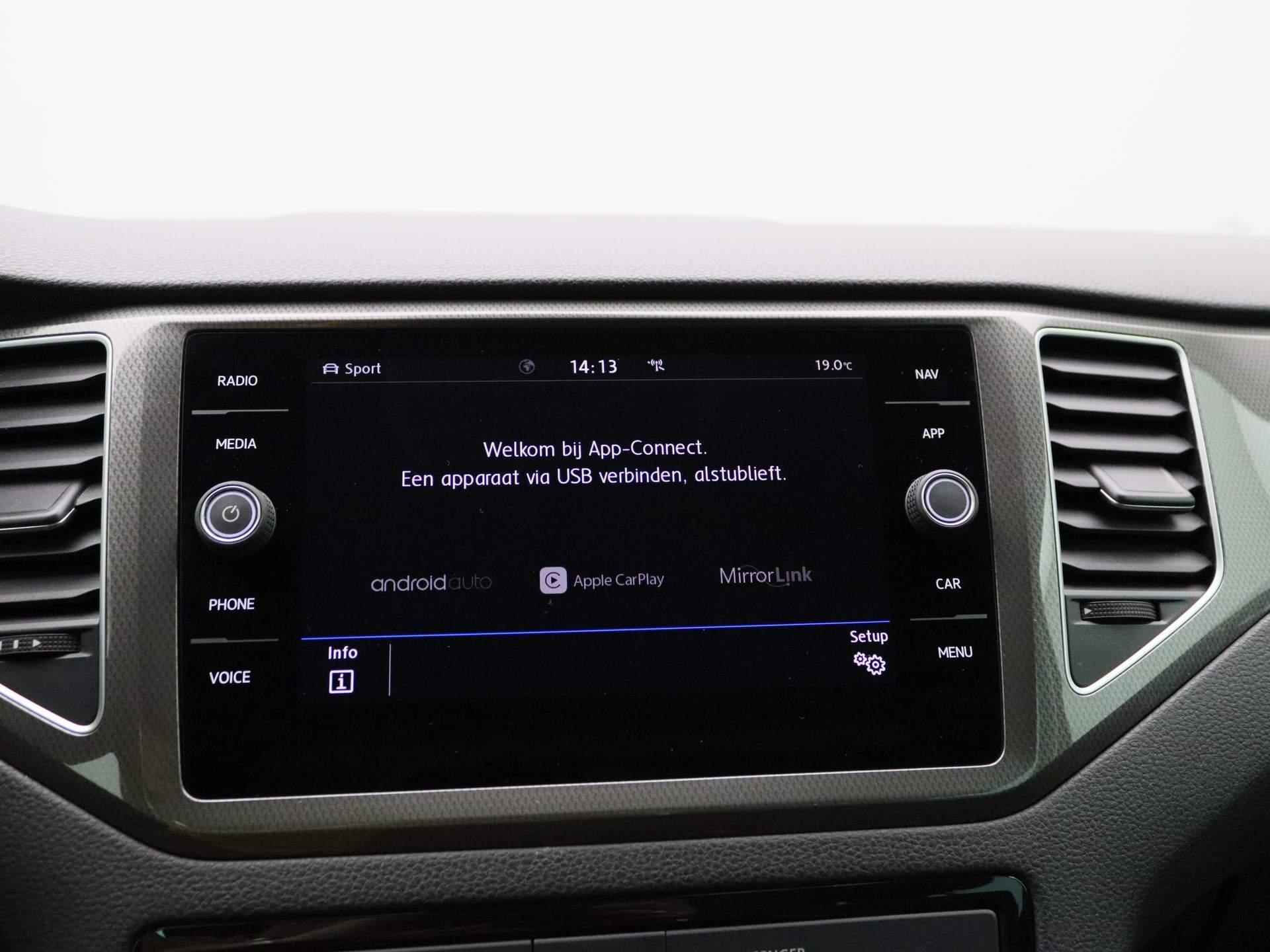 Volkswagen Golf Sportsvan 1.5 TSI ACT Comfortline | Navigatie | Climate-Control | Camera | Parkeersensoren | Stuur + Stoelverwarming | Apple-Carplay | - 24/37