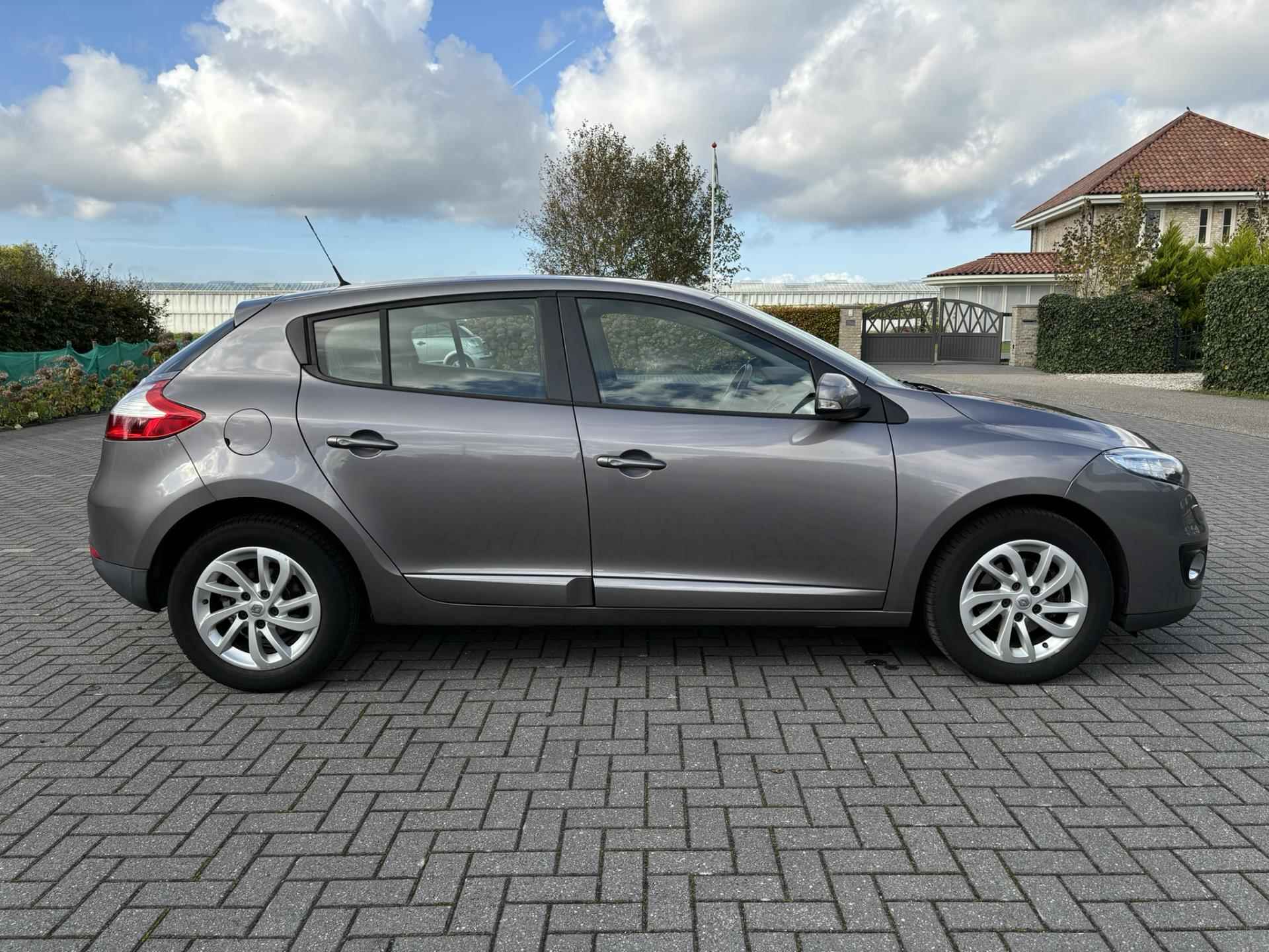 Renault Mégane 1.2 TCe Collection | Cruise control | Climate control | Bluetooth | - 19/24