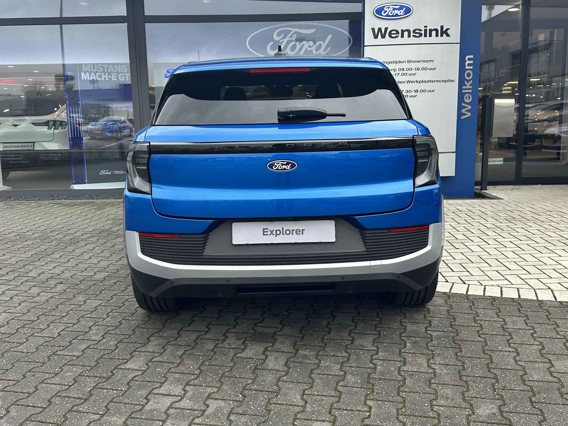 Ford Explorer Premium Extended Range RWD 77 kWh 21 inch velgen - Panorama dak - €1.000,- Ford voordeel - 7/35