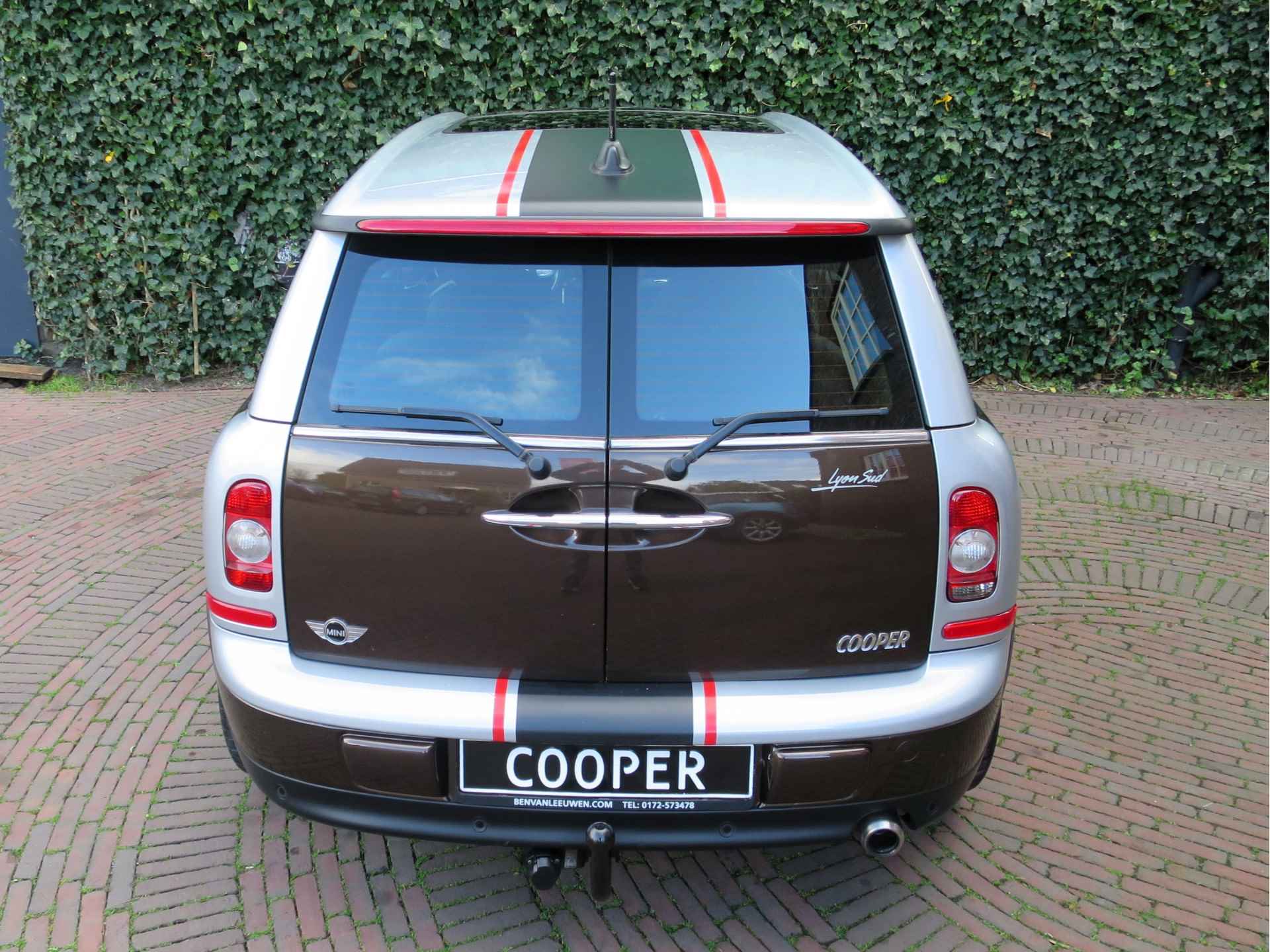 MINI Clubman 1.6 Cooper Chili R55 met Pano.dak, Navi, BT, Trekhaak en 17" - 9/43