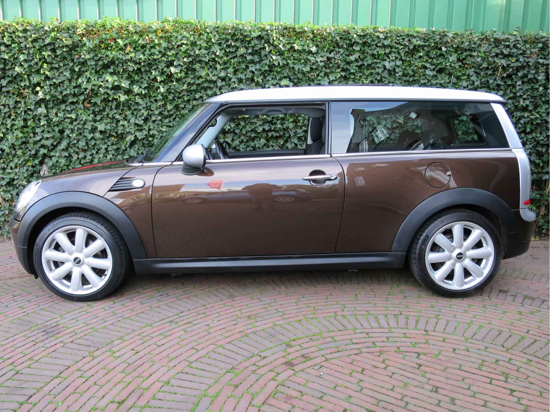 MINI Clubman 1.6 Cooper Chili R55 met Pano.dak, Navi, BT, Trekhaak en 17" - 30/43