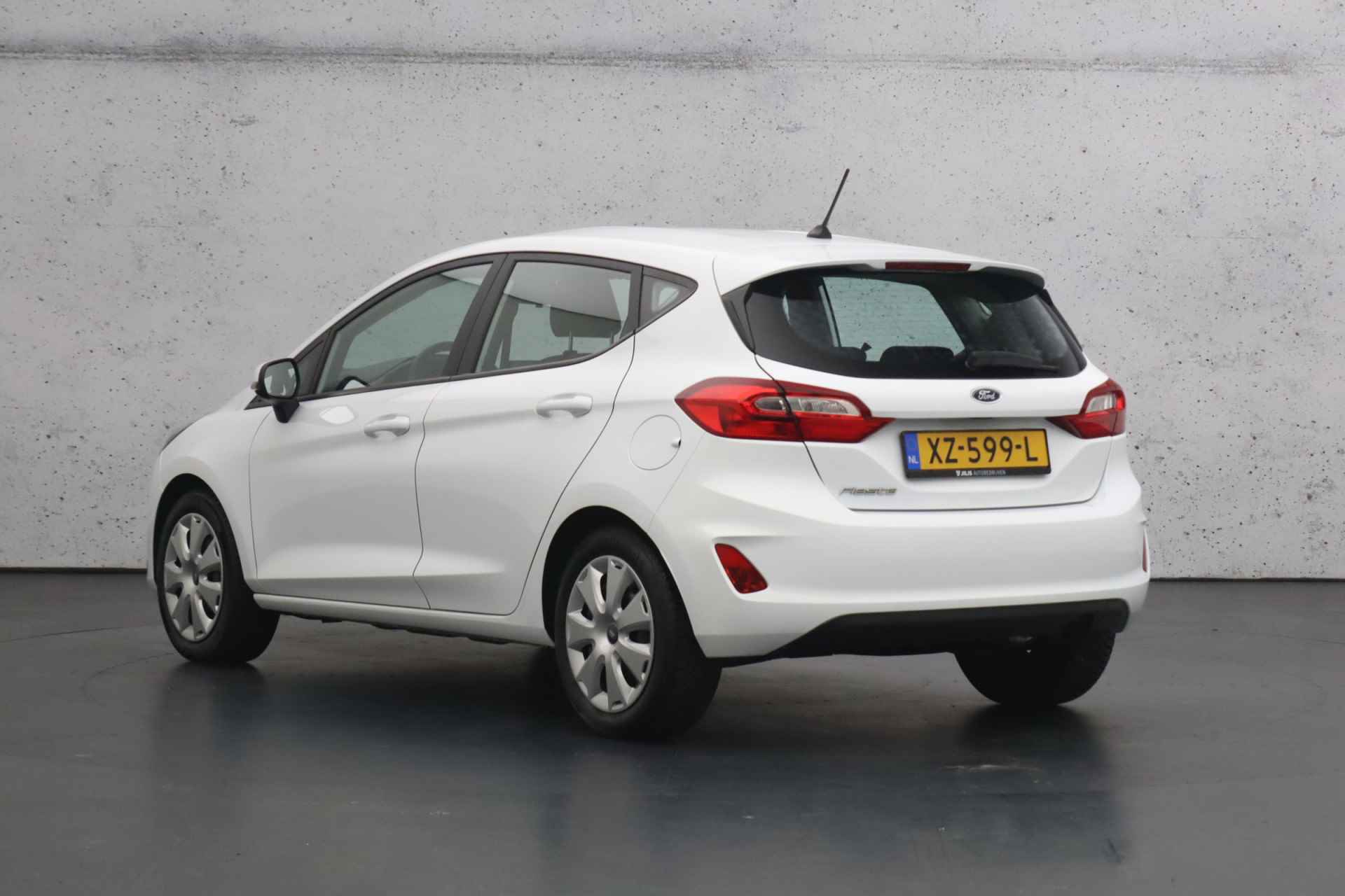 Ford Fiesta 1.1 Trend | Airconditioning | Apple carplay | Cruise control | Navigatie | Multimedia - 4/29