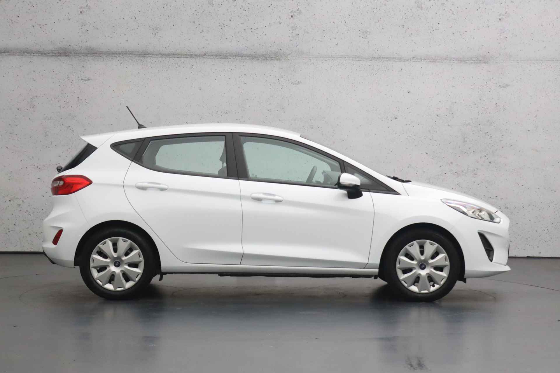 Ford Fiesta 1.1 Trend | Airconditioning | Apple carplay | Cruise control | Navigatie | Multimedia - 7/29